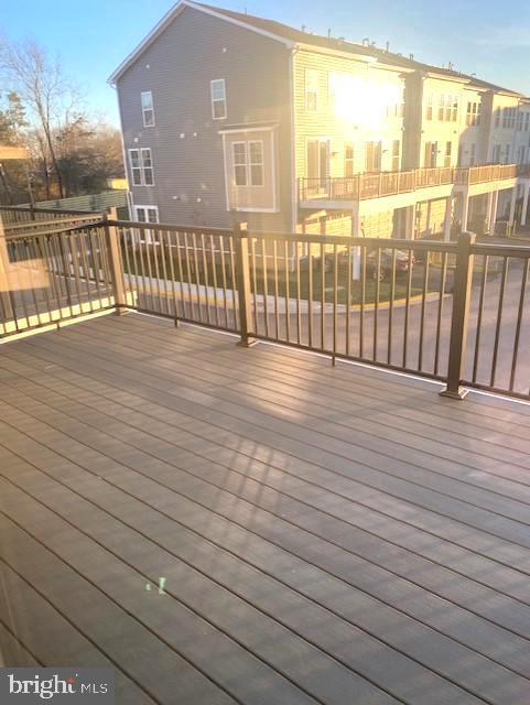 ROBINSON MANOR - Residential Lease