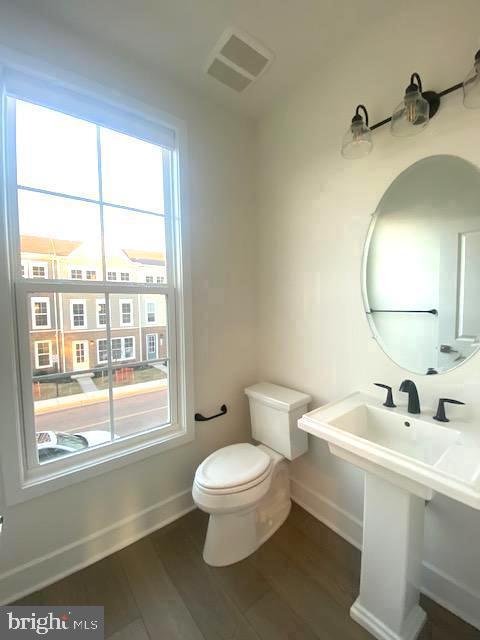 ROBINSON MANOR - Residential Lease