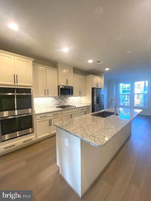 ROBINSON MANOR - Residential Lease