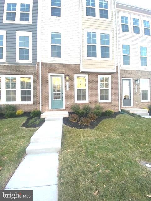 ROBINSON MANOR - Residential Lease