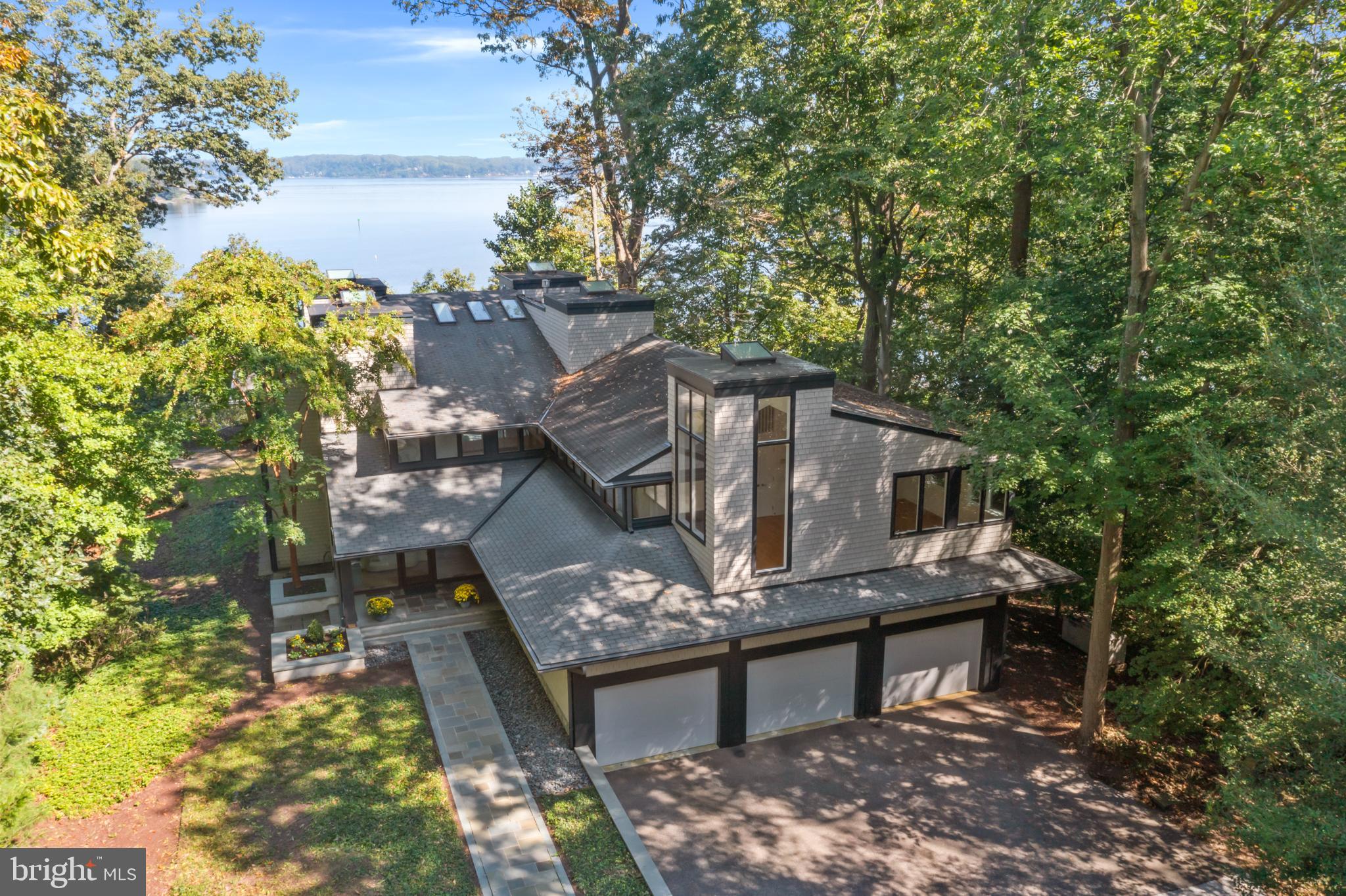 BAYBERRY HILL - Residential