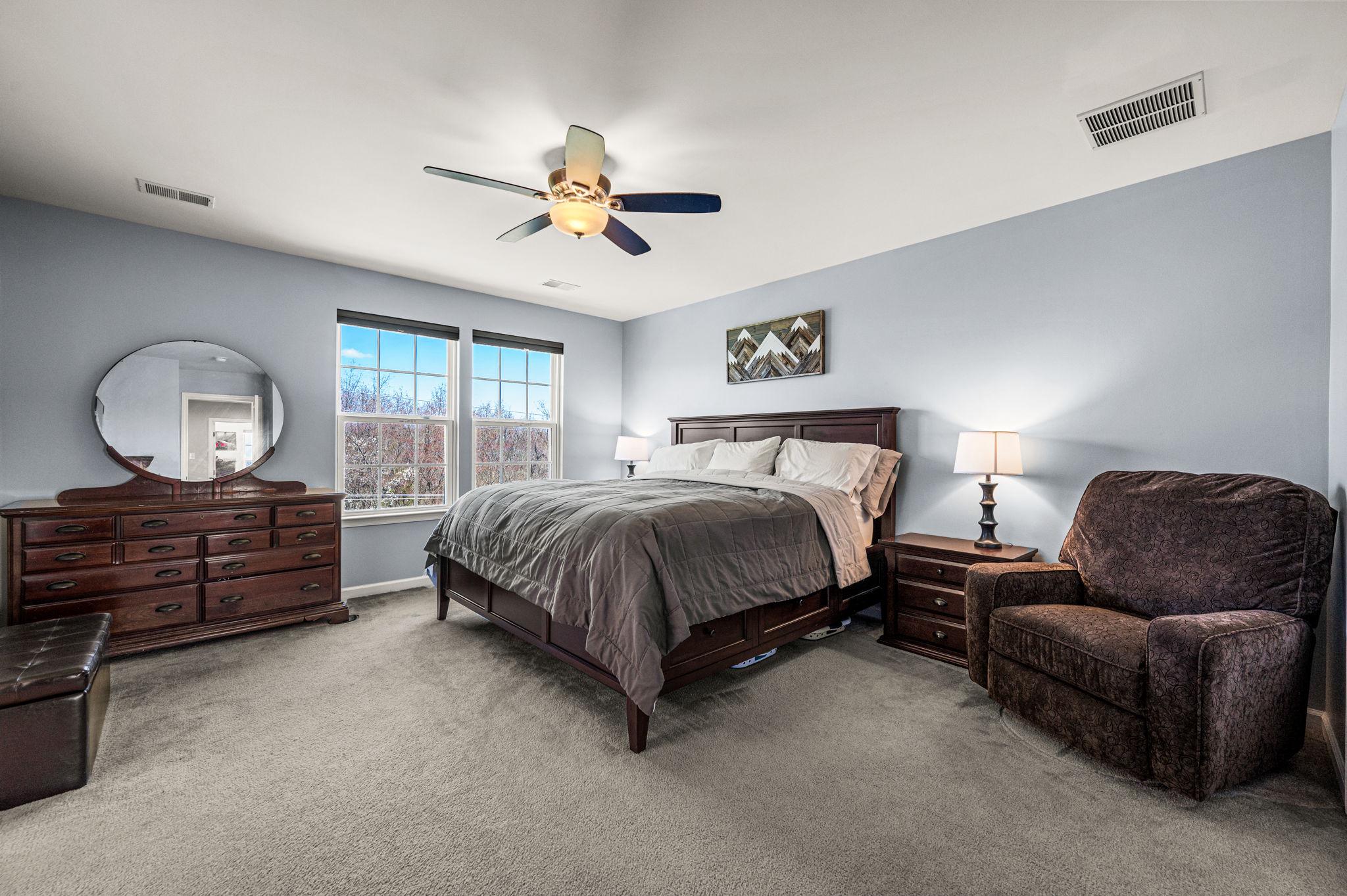 WASHINGTON SQUARE - Residential