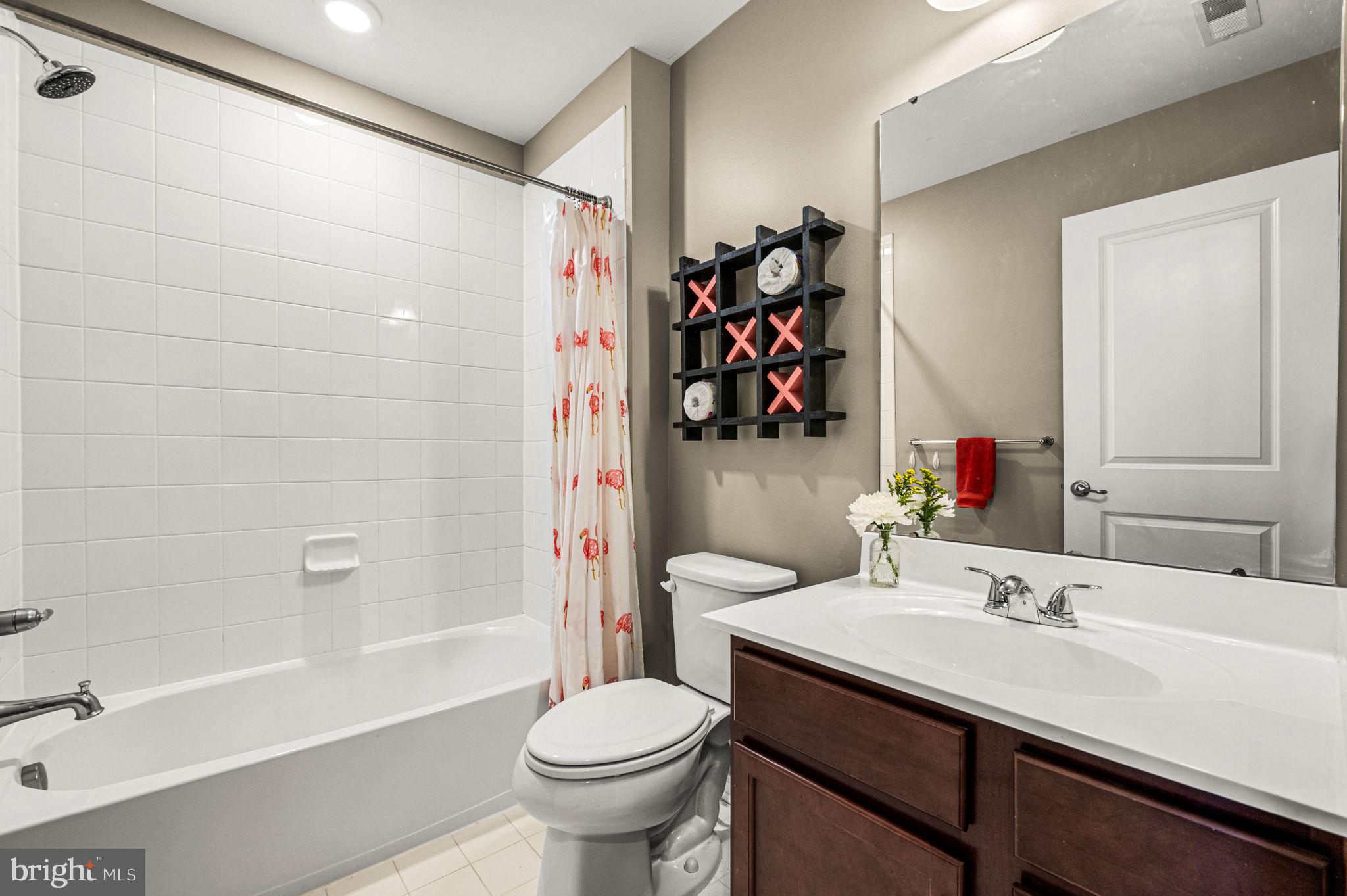 WASHINGTON SQUARE - Residential