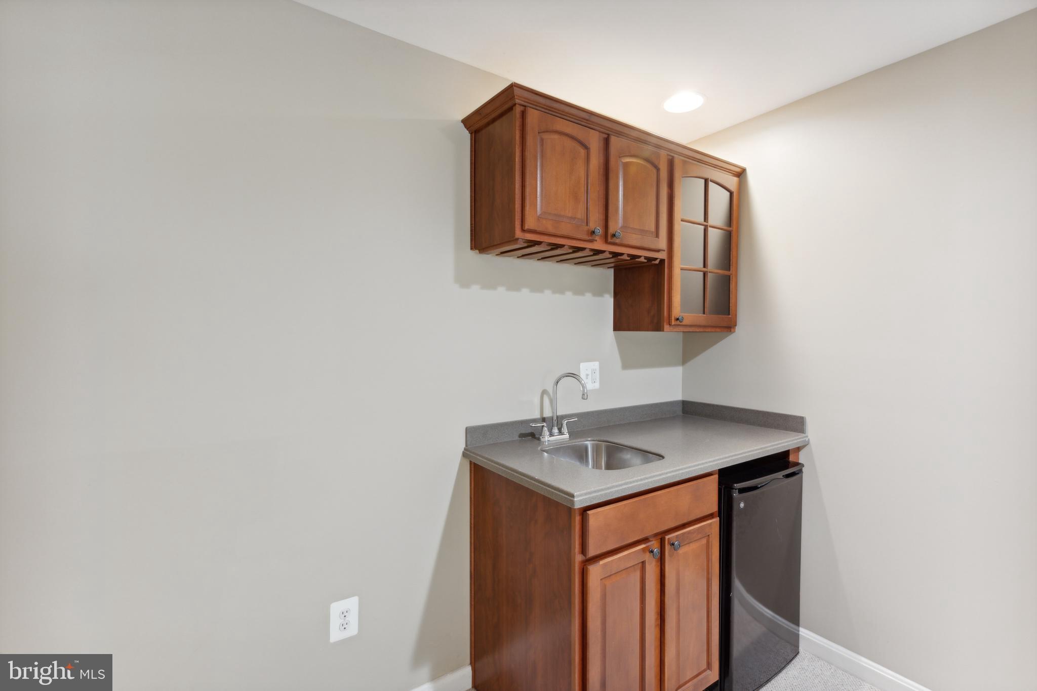 CHAPEL GROVE - Residential Lease