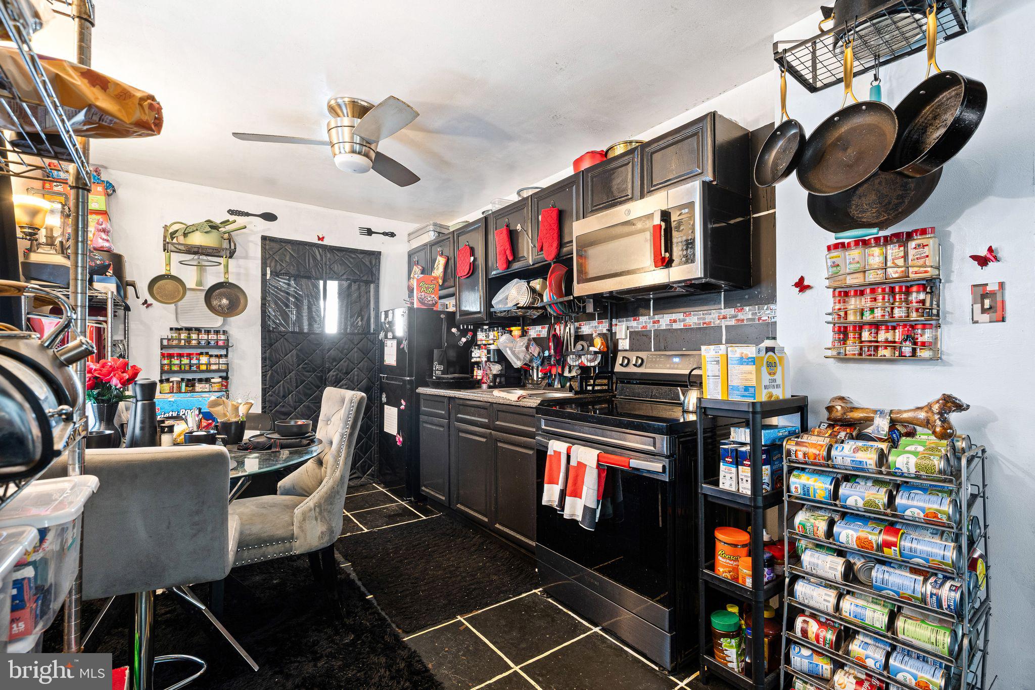 612 VETERANS HIGHWAY