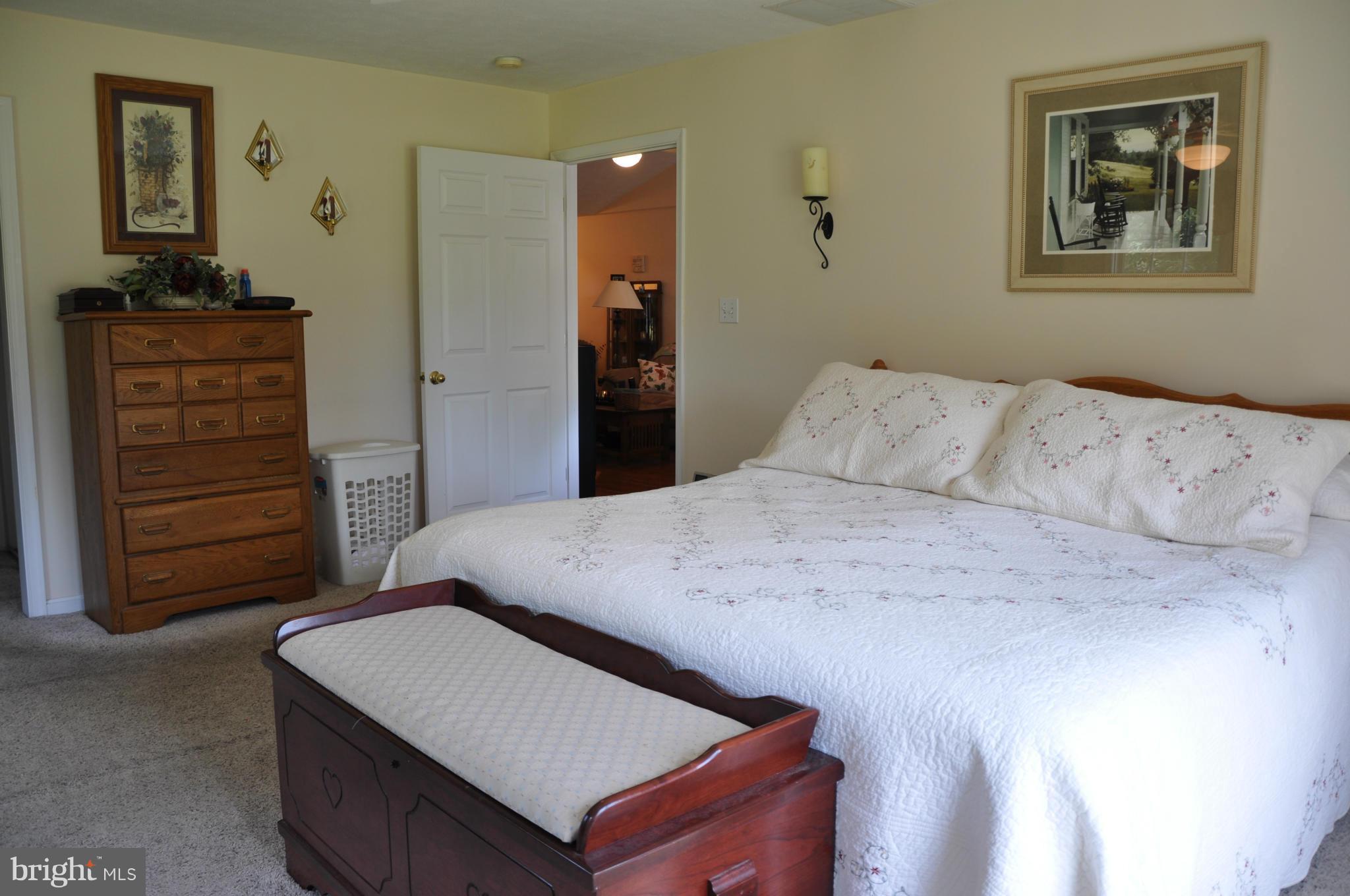 PILGRIM MANOR - Residential