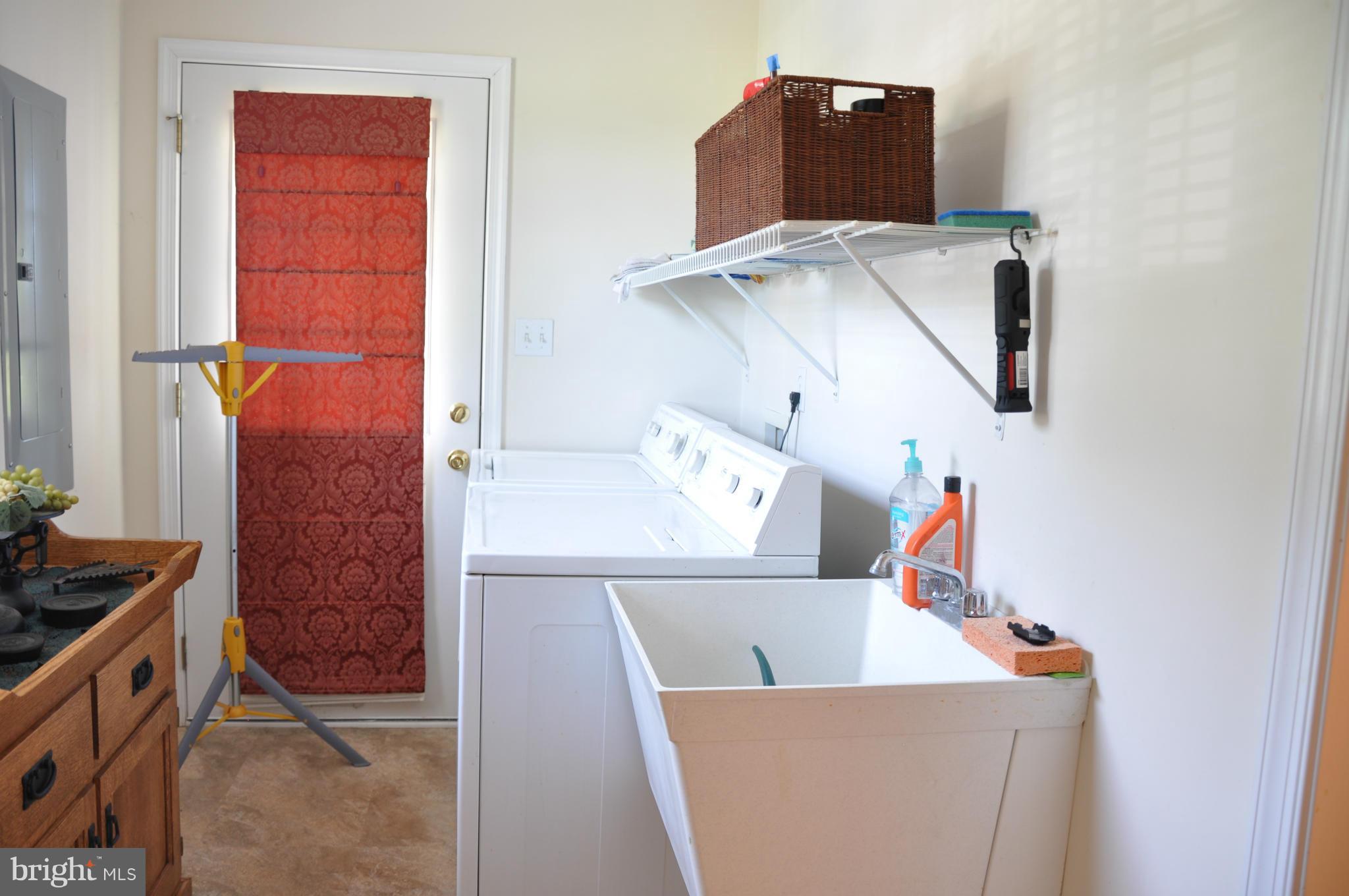 PILGRIM MANOR - Residential