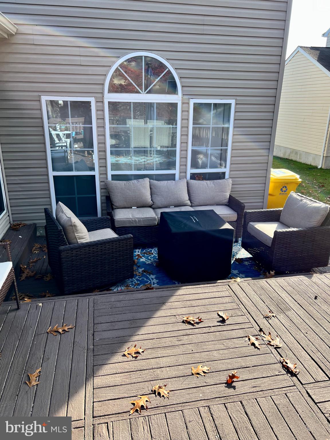 SEVEN OAKS - Residential Lease