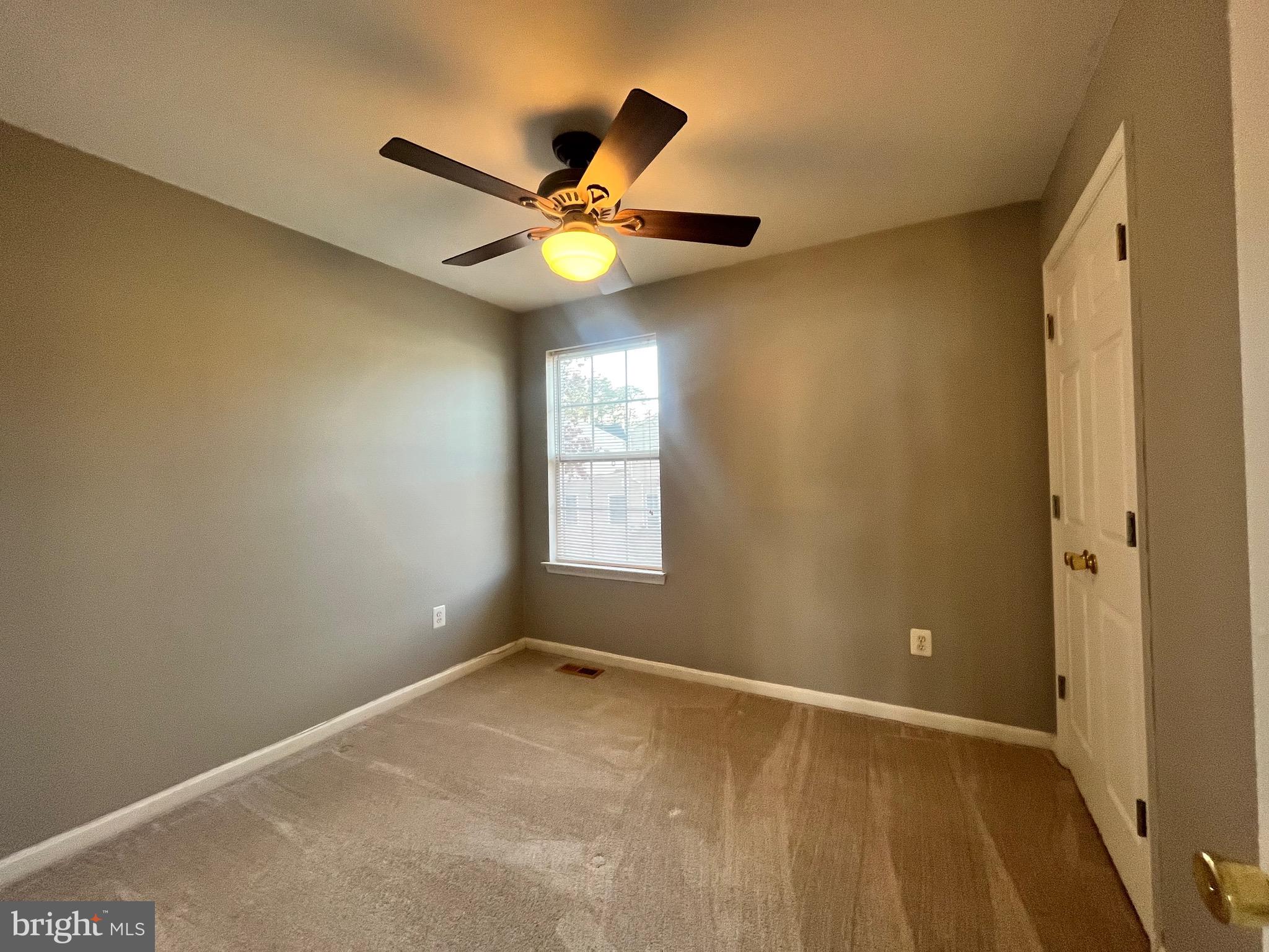 SEVEN OAKS - Residential Lease