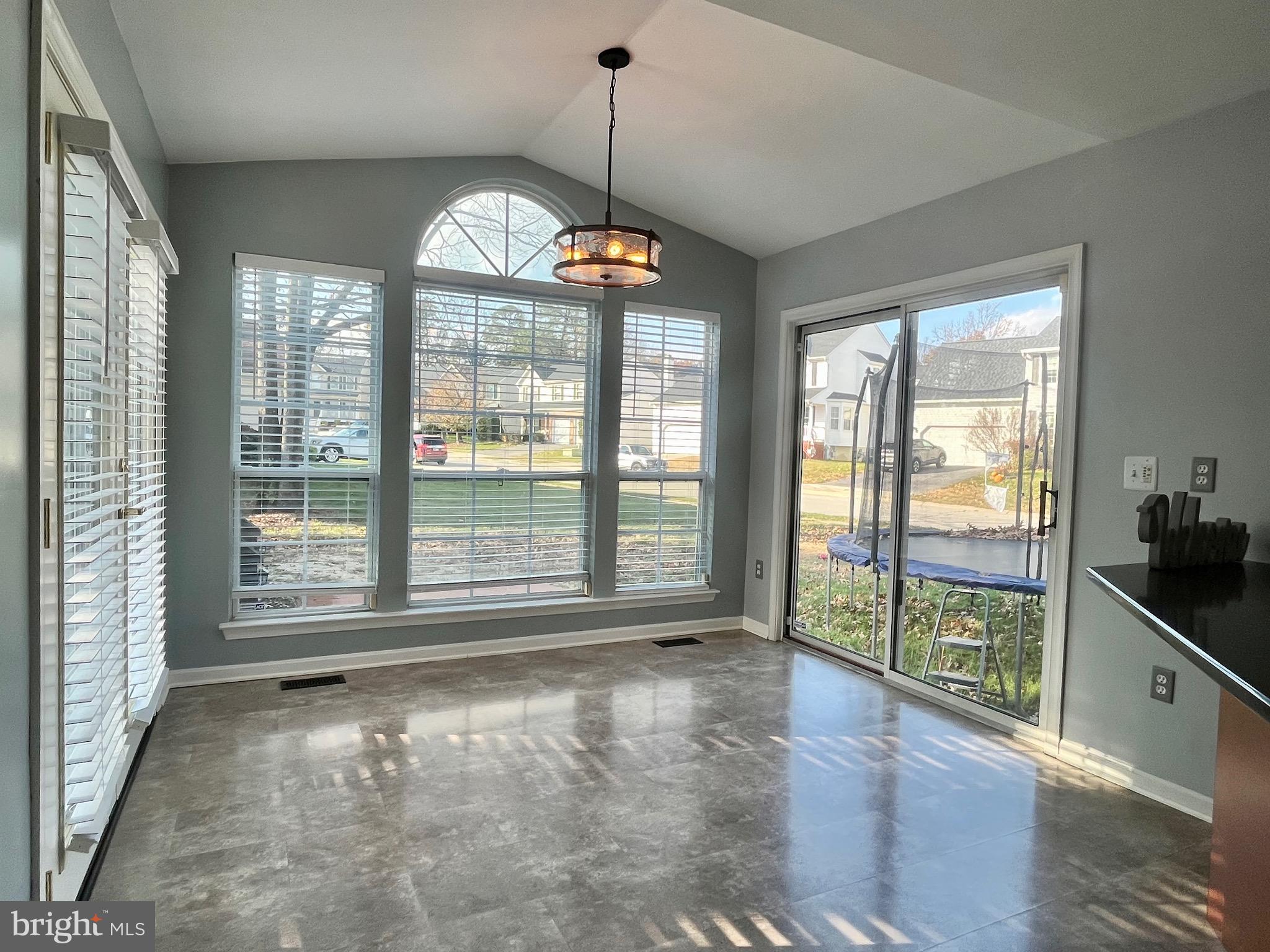 SEVEN OAKS - Residential Lease