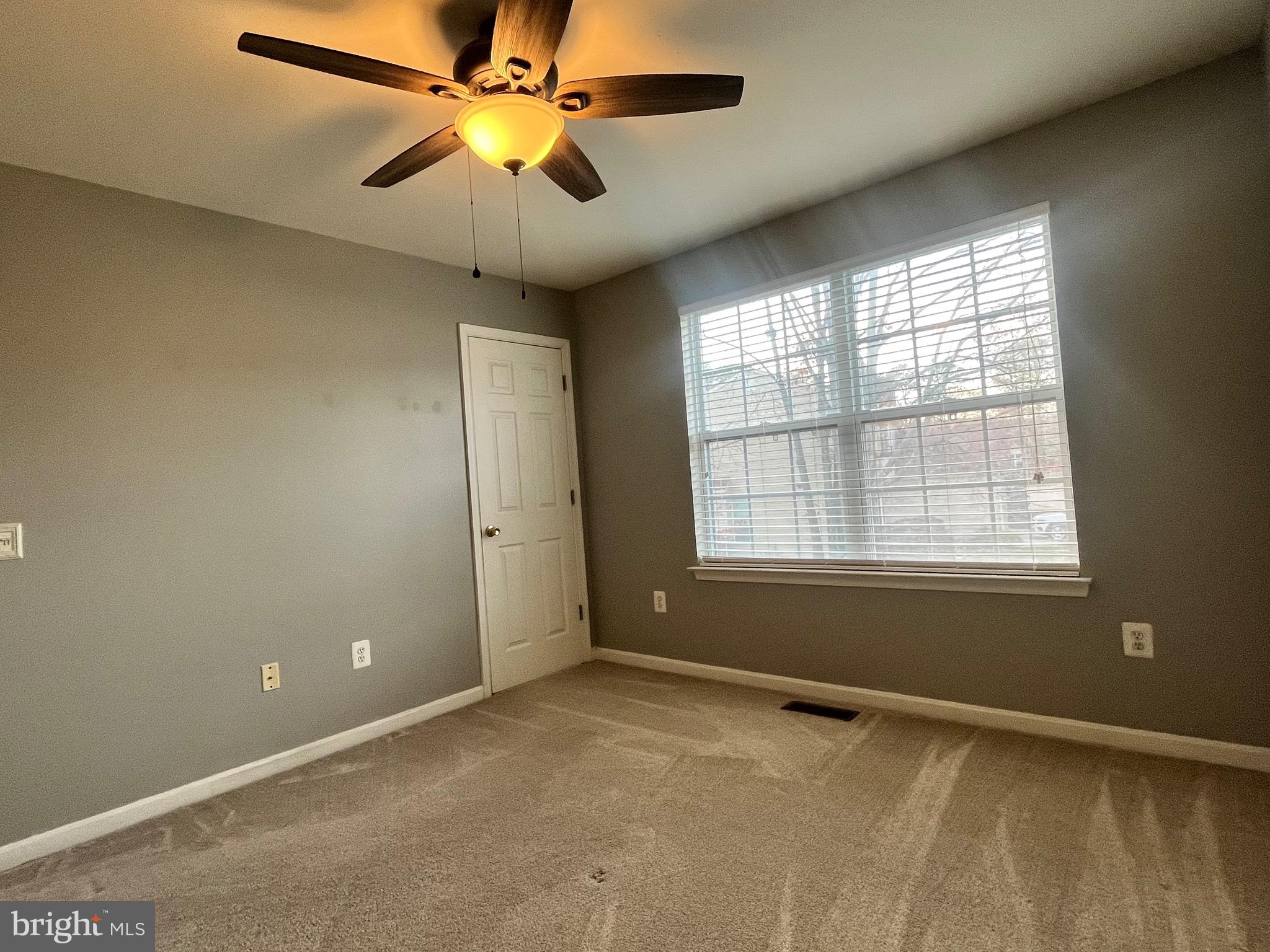 SEVEN OAKS - Residential Lease