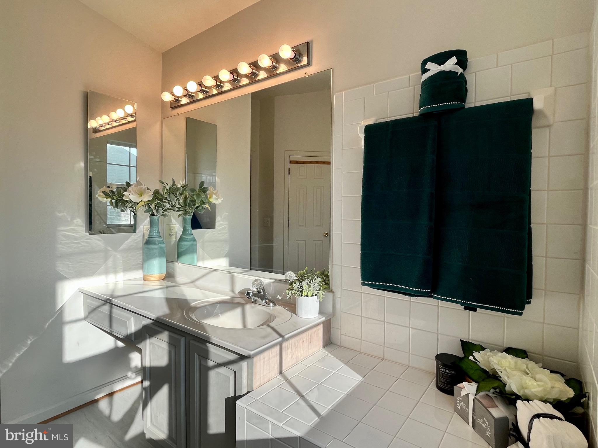 SEVEN OAKS - Residential Lease