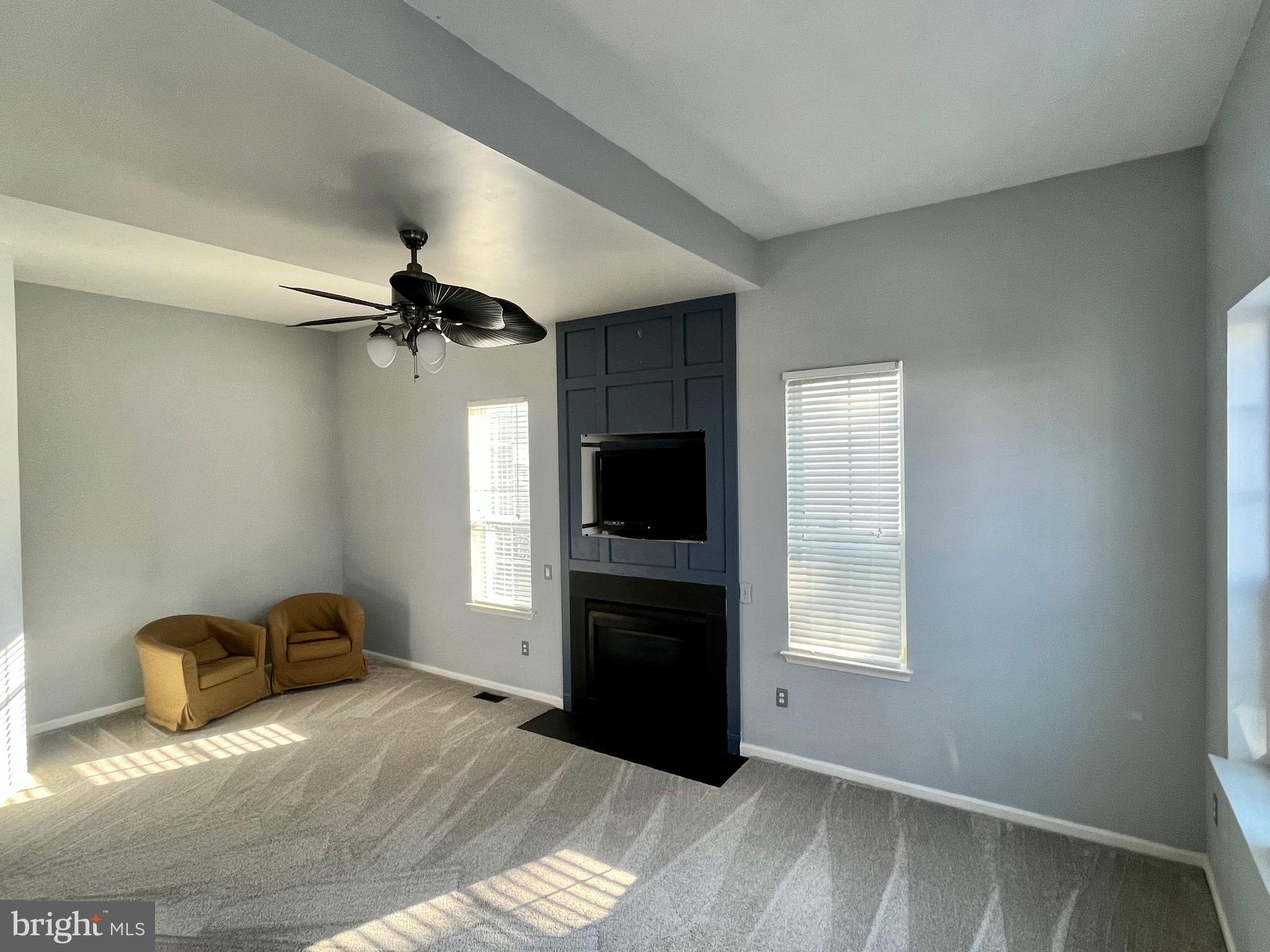 SEVEN OAKS - Residential Lease