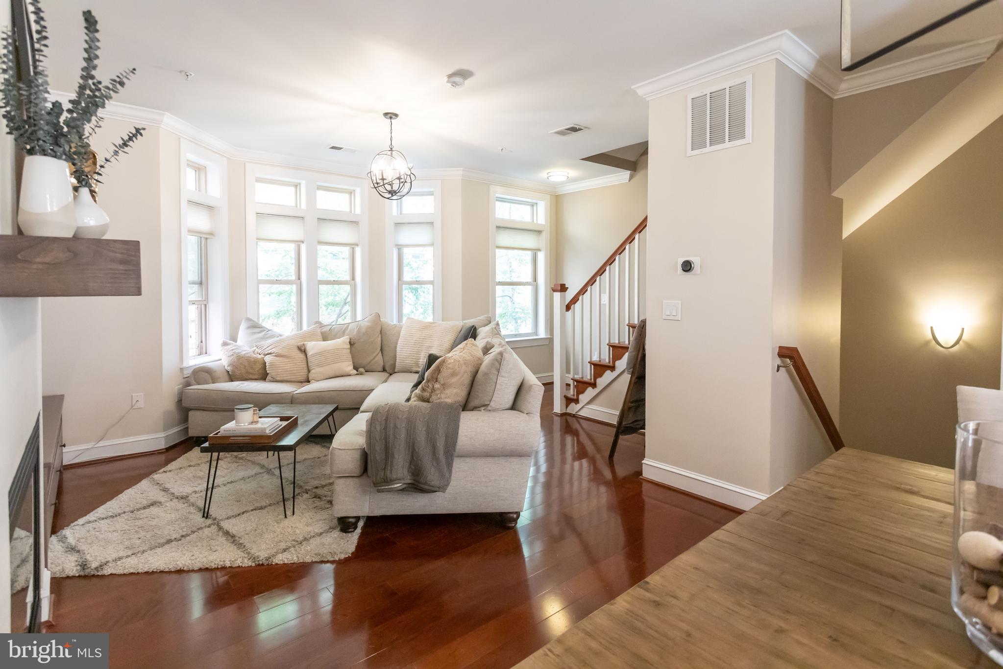 COURTHOUSE - Residential