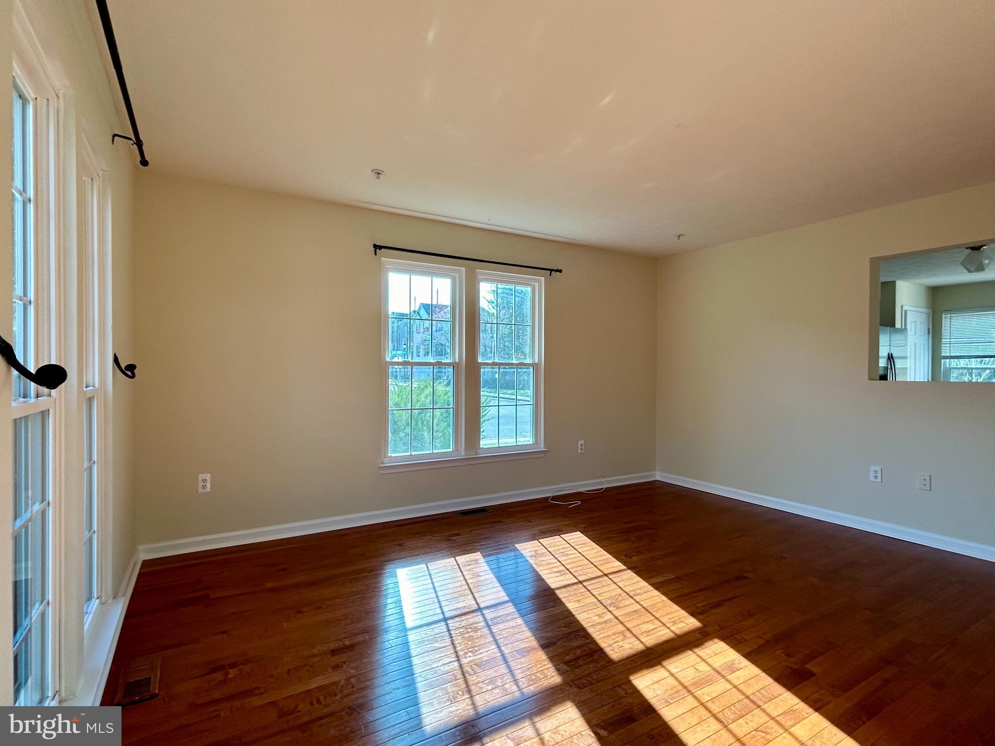 SEVEN OAKS - Residential Lease