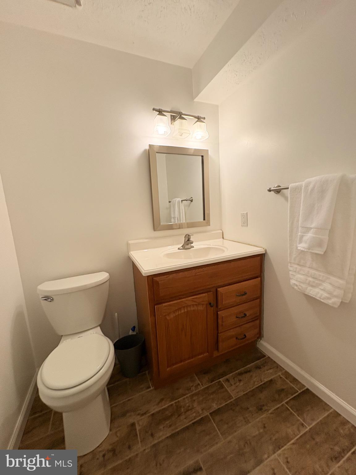 SEVEN OAKS - Residential Lease