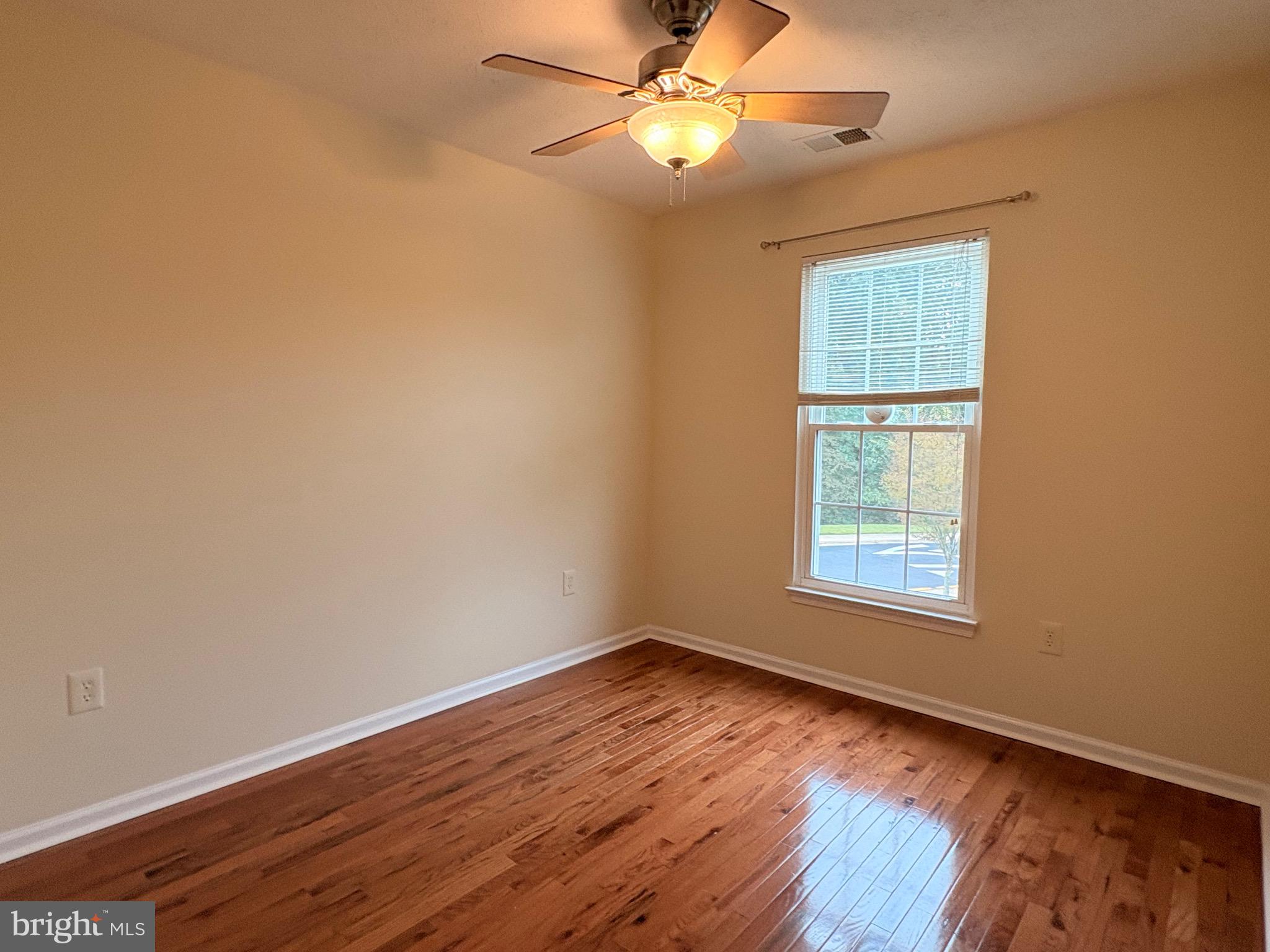 SEVEN OAKS - Residential Lease