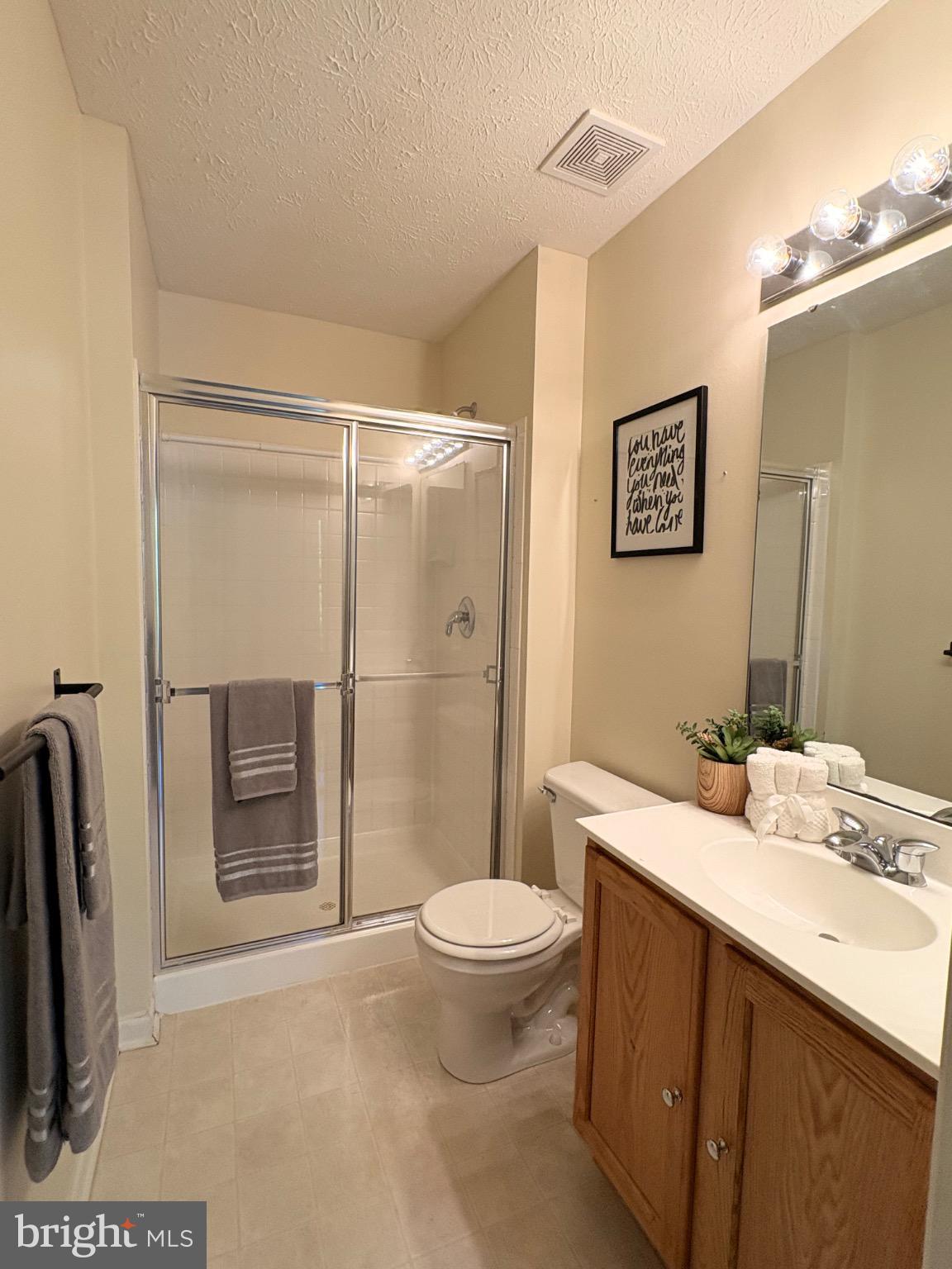 SEVEN OAKS - Residential Lease