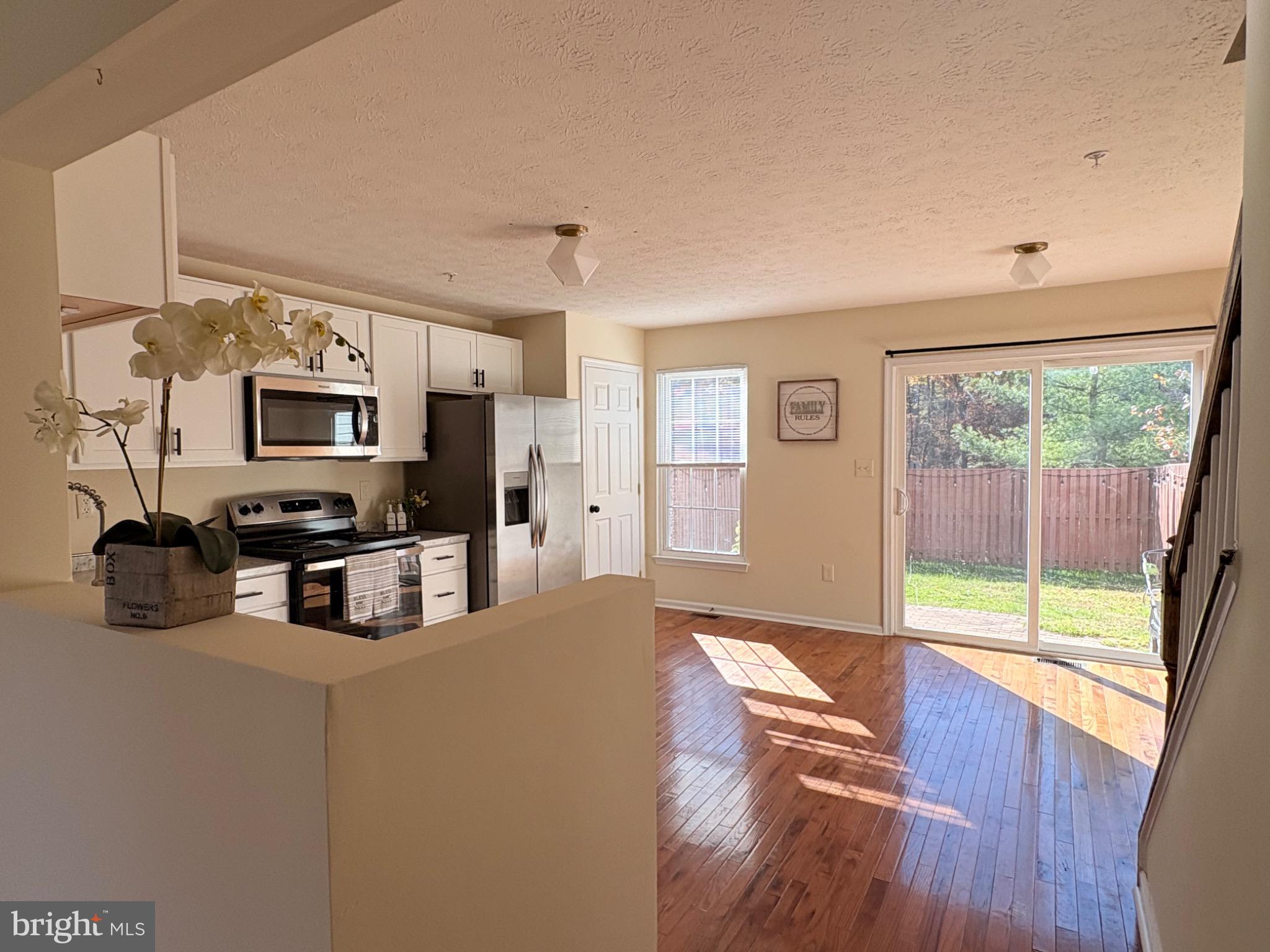 SEVEN OAKS - Residential Lease