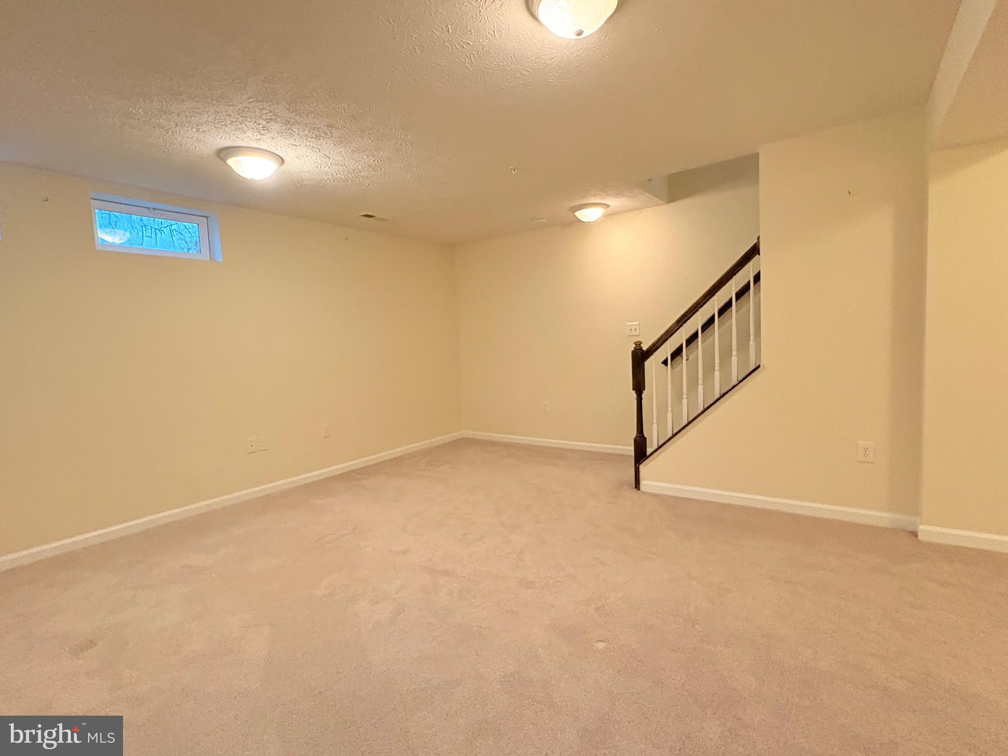 SEVEN OAKS - Residential Lease