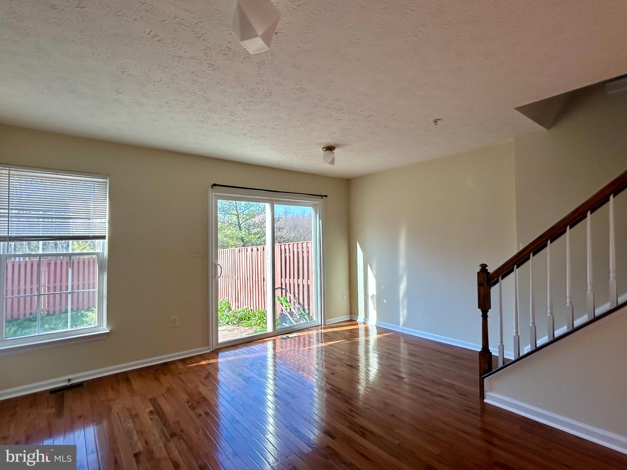 SEVEN OAKS - Residential Lease