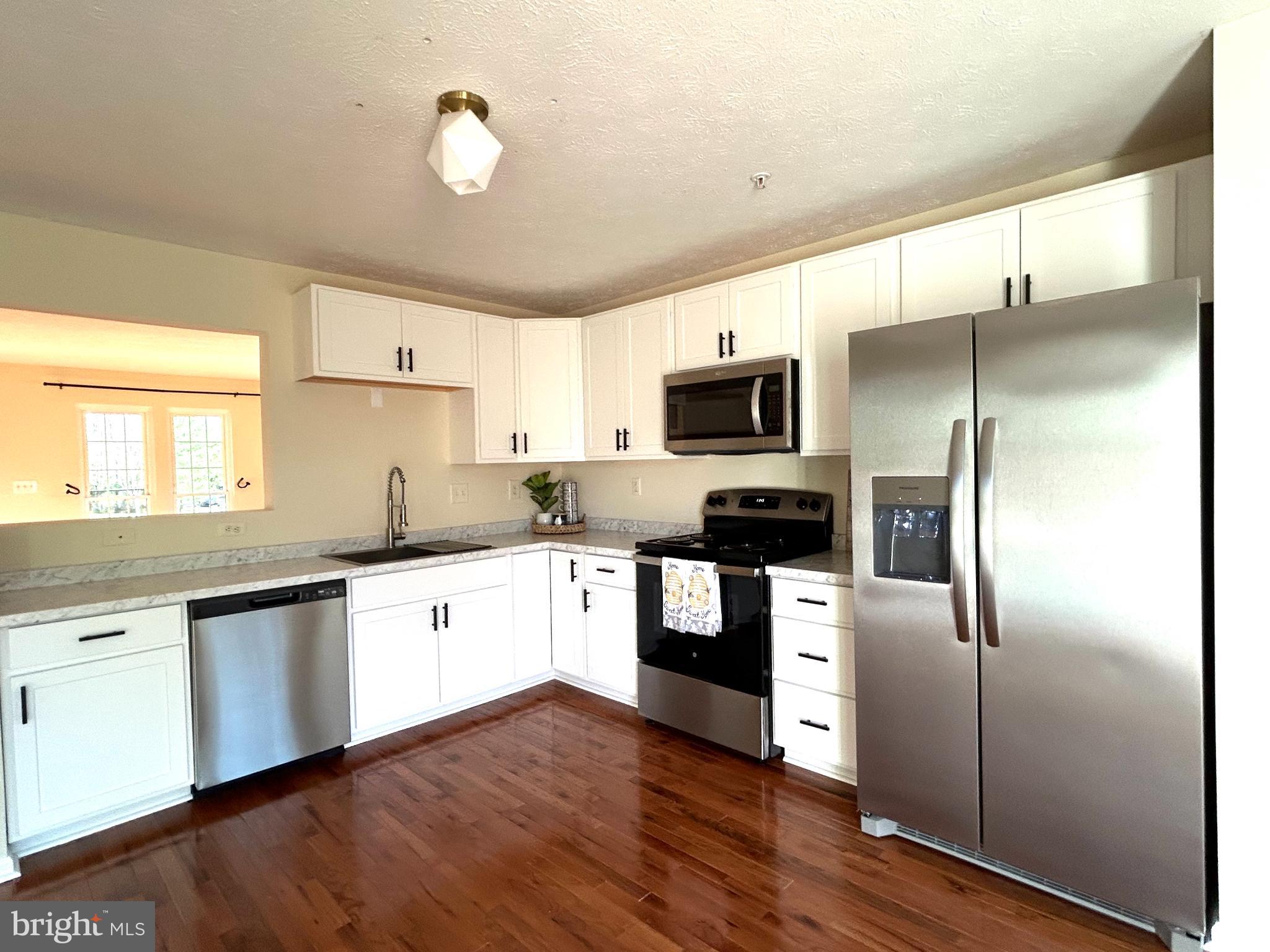 SEVEN OAKS - Residential Lease