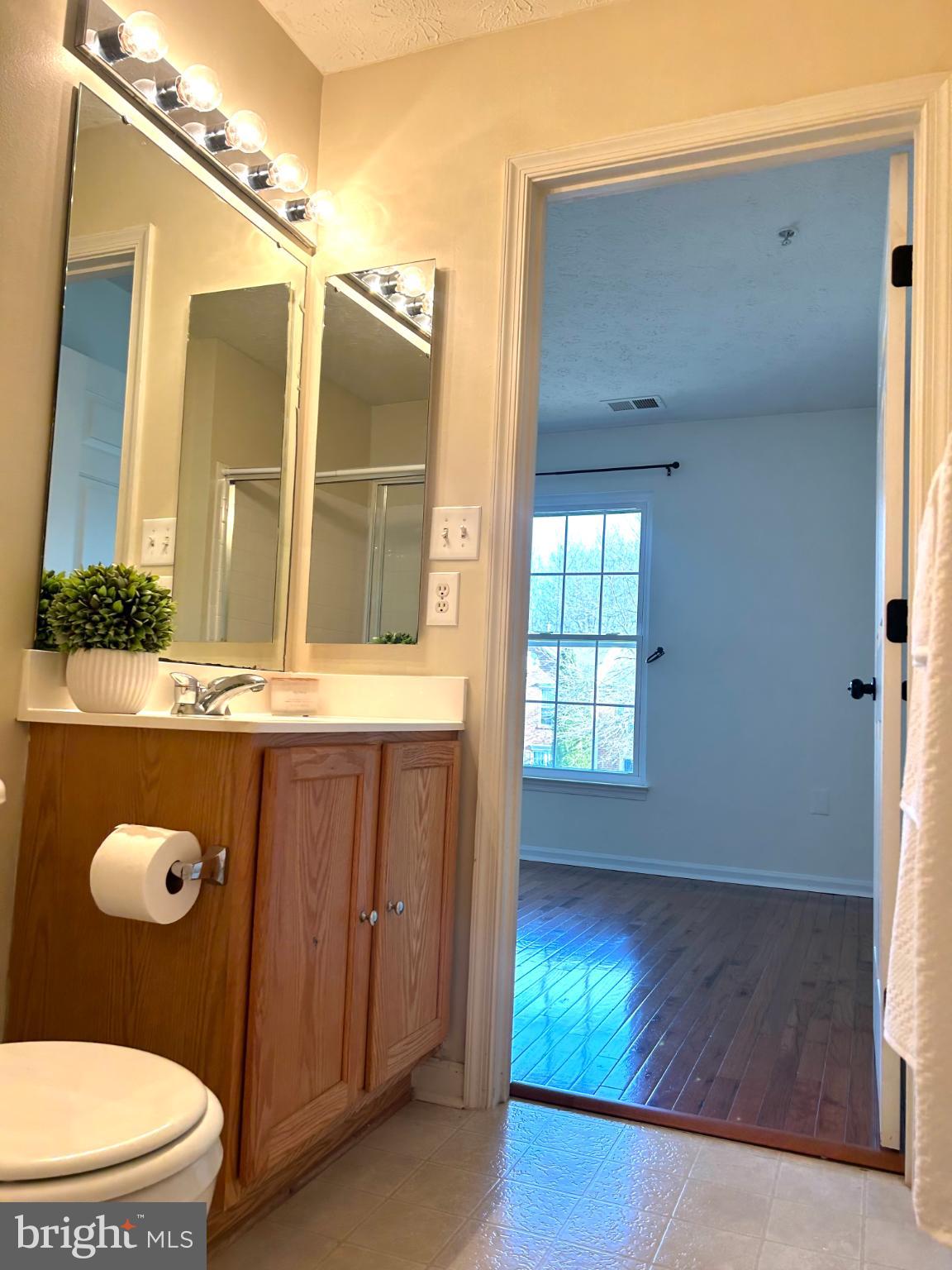 SEVEN OAKS - Residential Lease