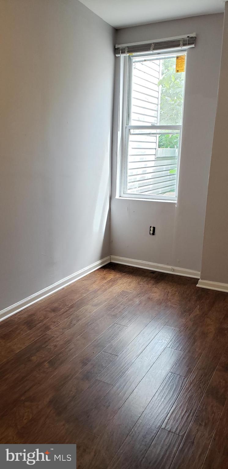 POINT BREEZE - Residential Lease