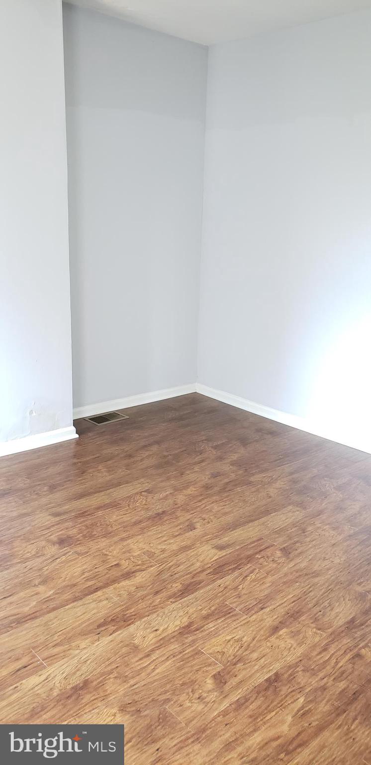 POINT BREEZE - Residential Lease