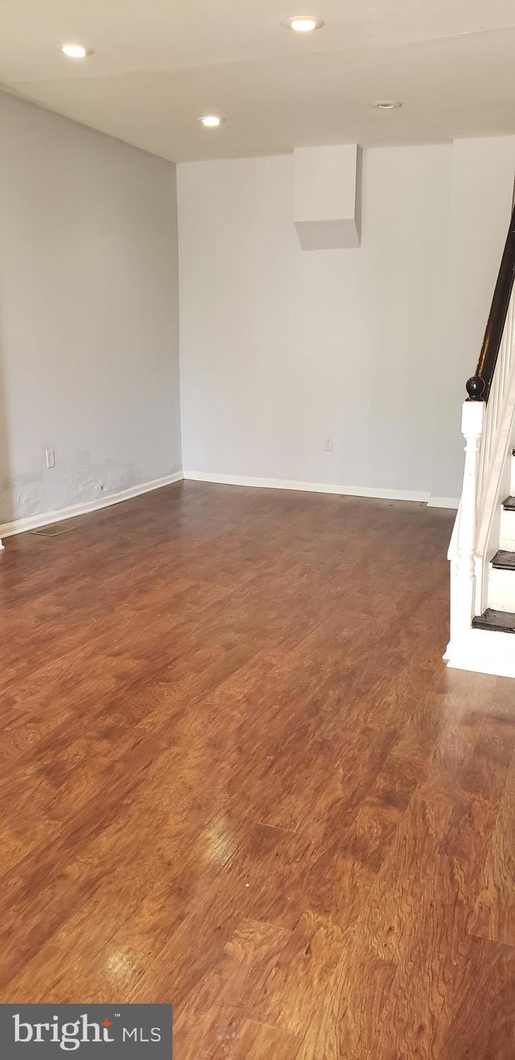 POINT BREEZE - Residential Lease