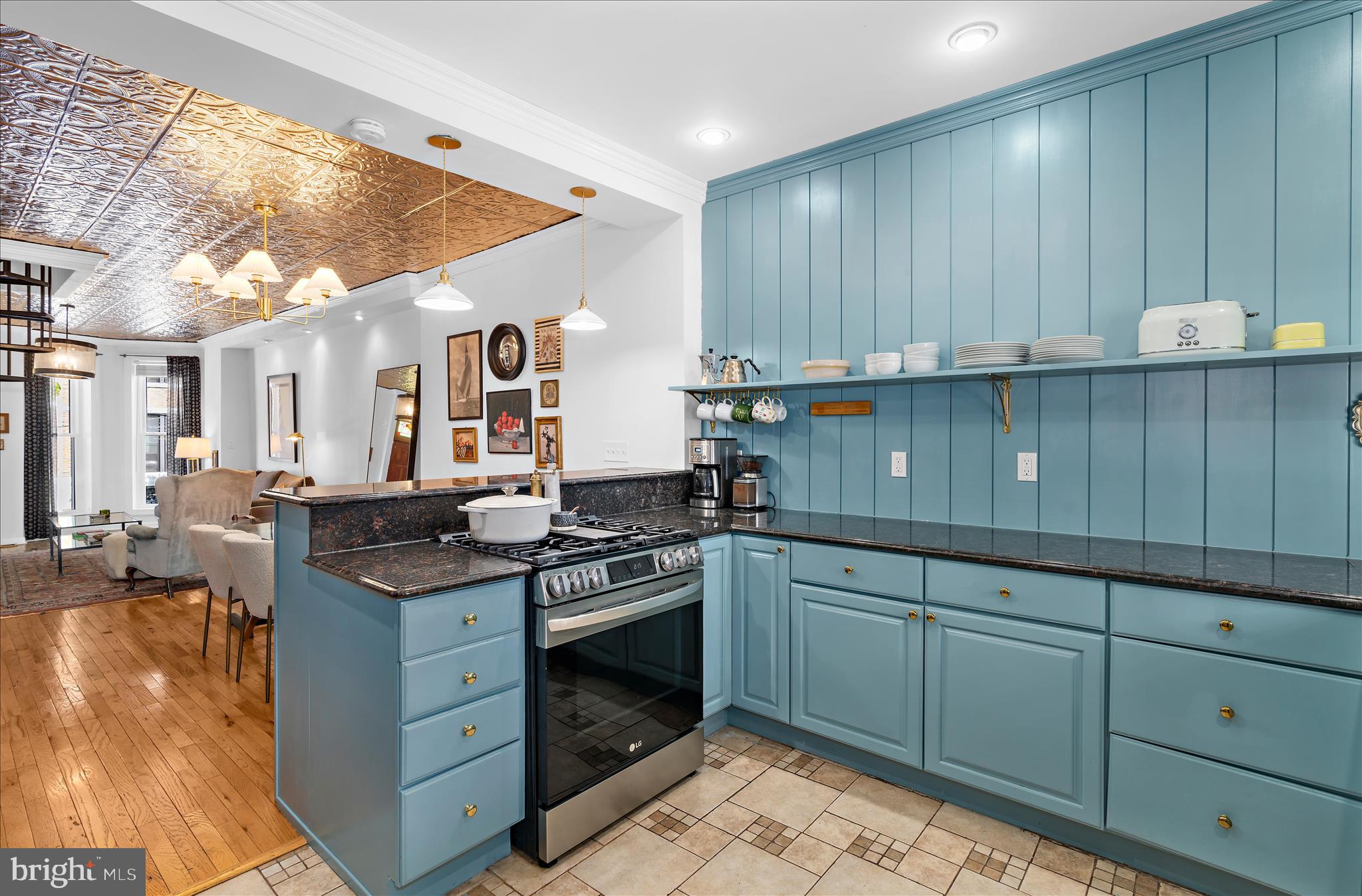 RIVERSIDE PARK - Residential