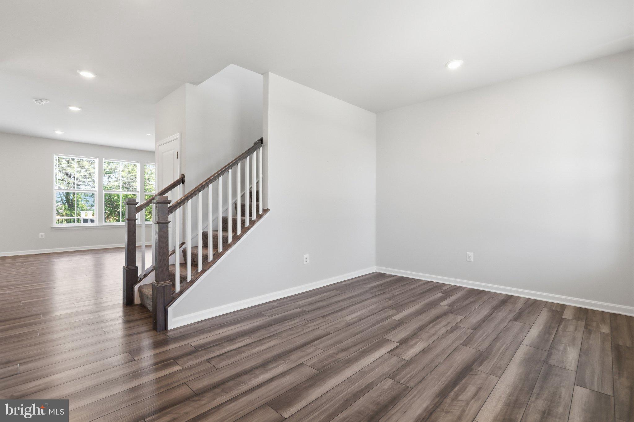 639 BARKSDALE DRIVE