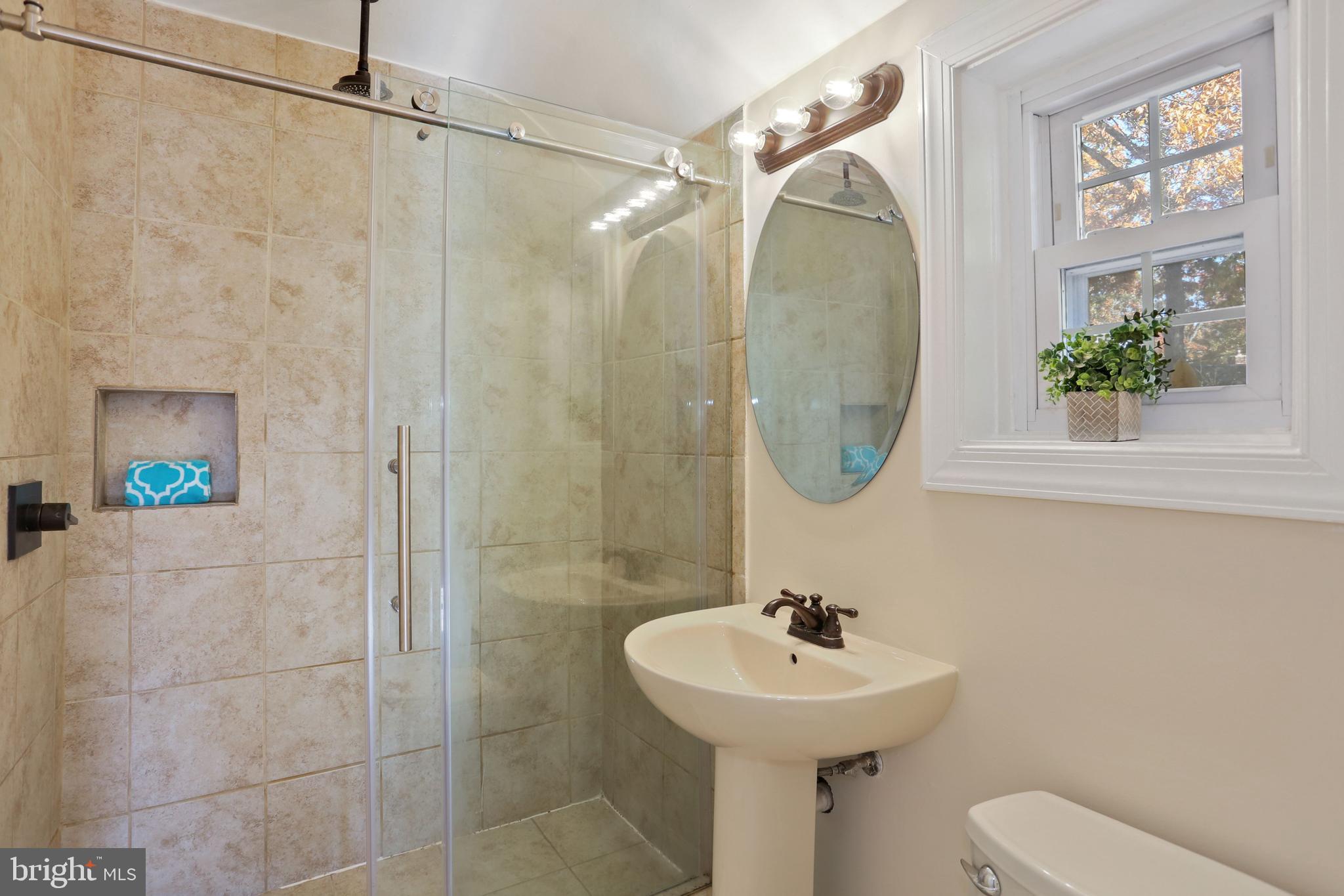 ARLINGTON FOREST - Residential Lease