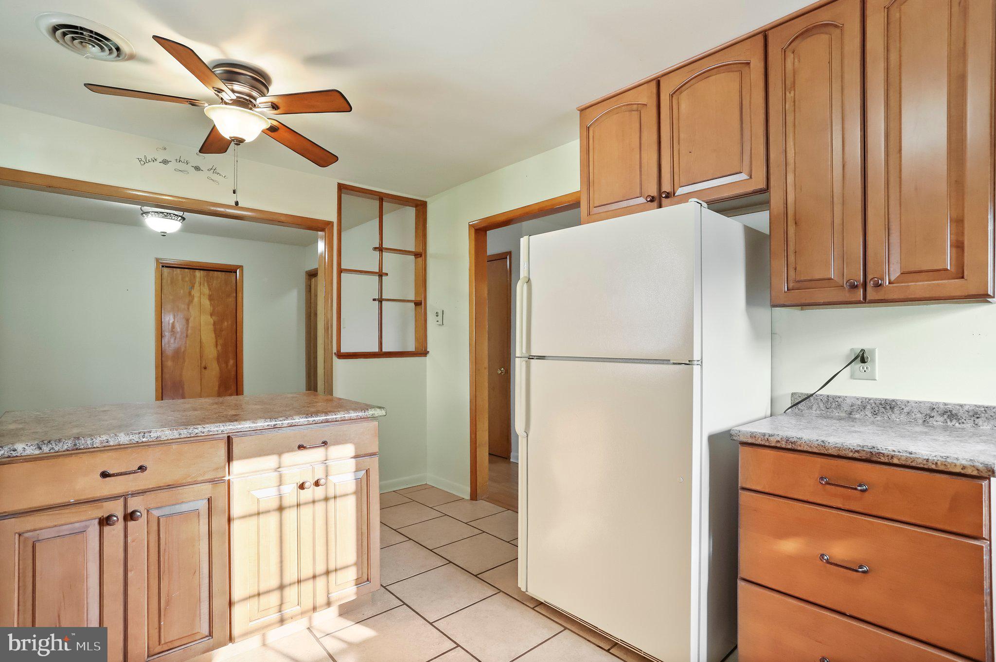 TOWN AND COUNTRY - Residential Lease