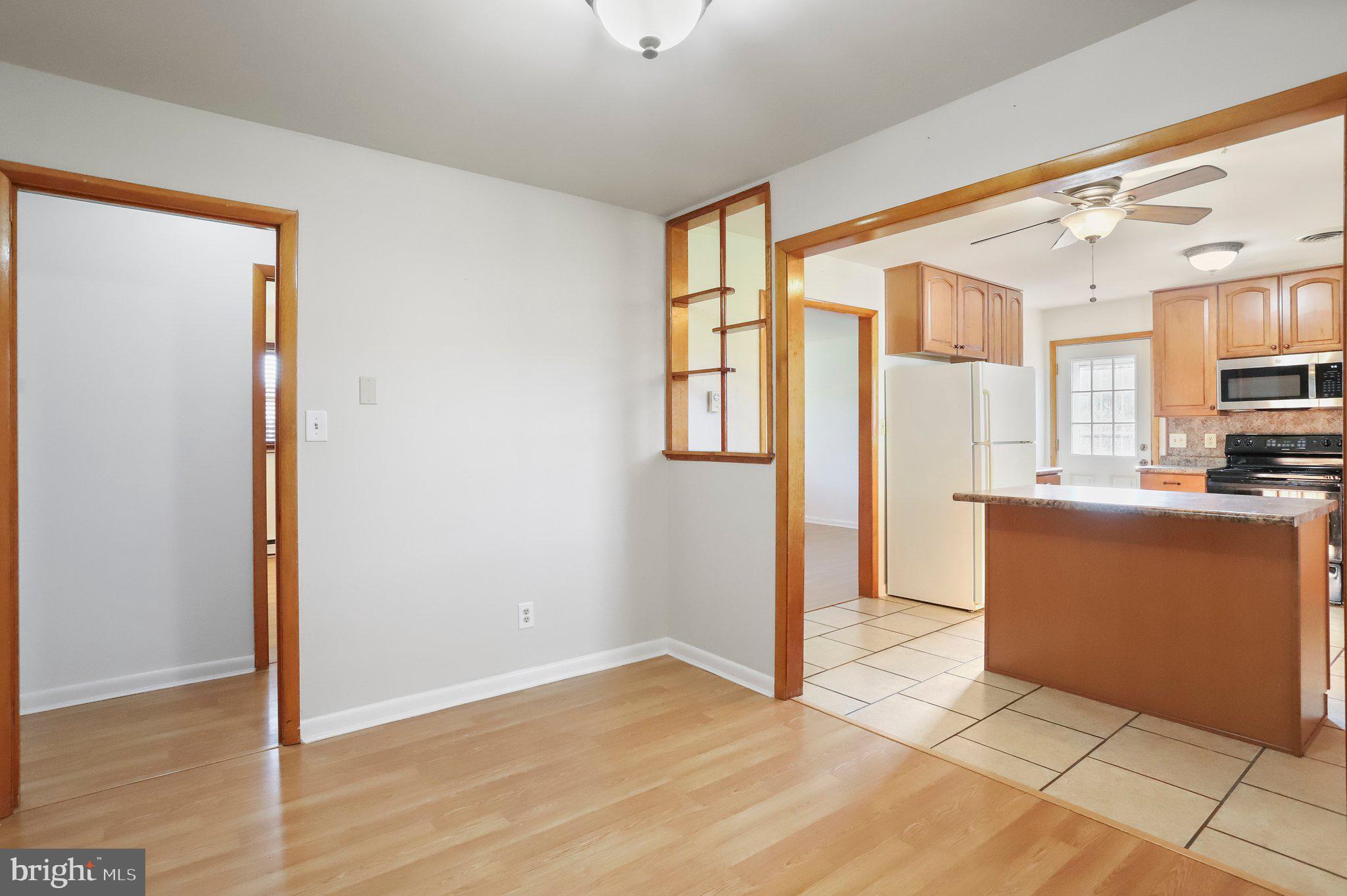 TOWN AND COUNTRY - Residential Lease