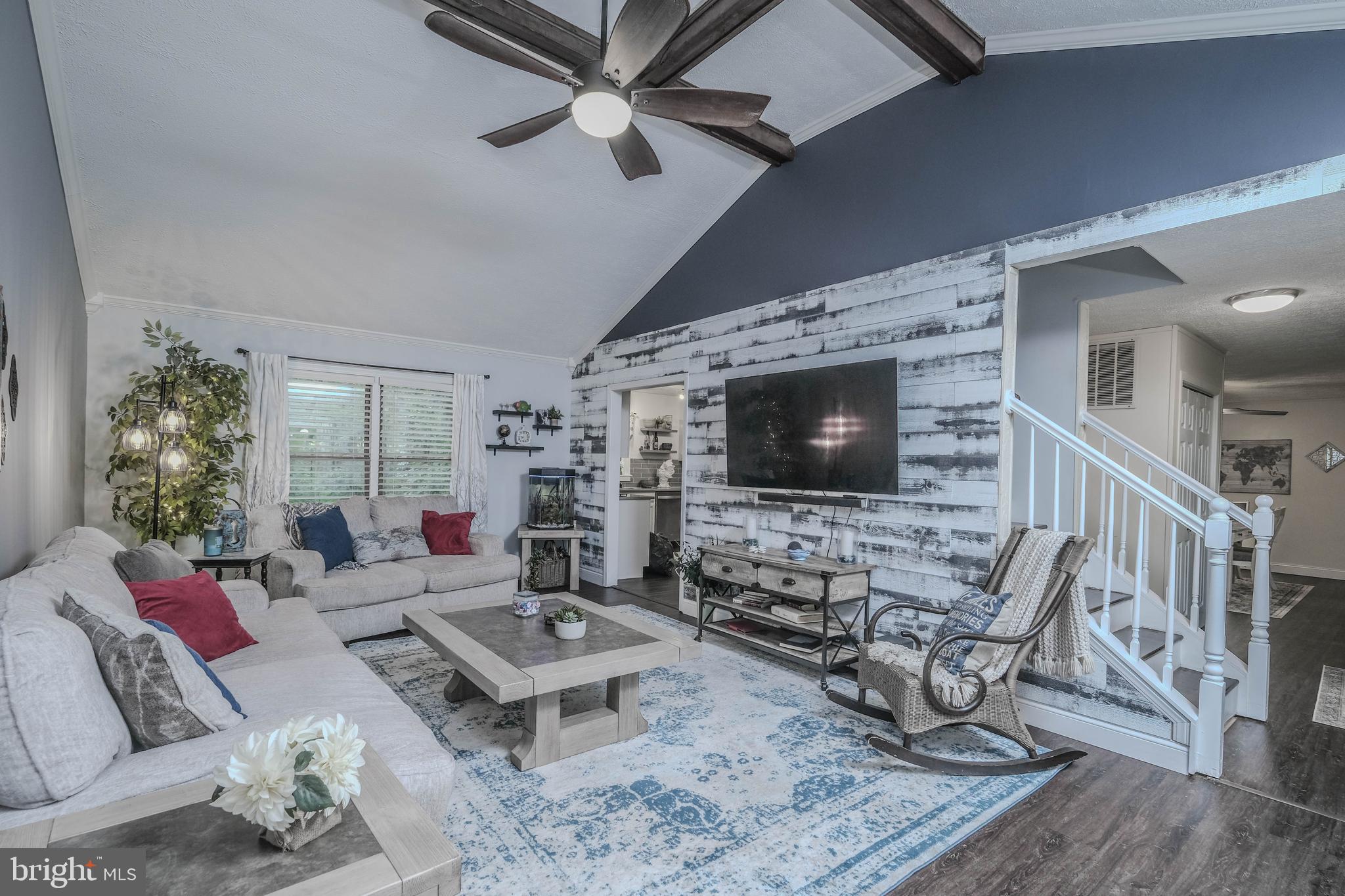 LAKE HOLIDAY ESTATES - Residential