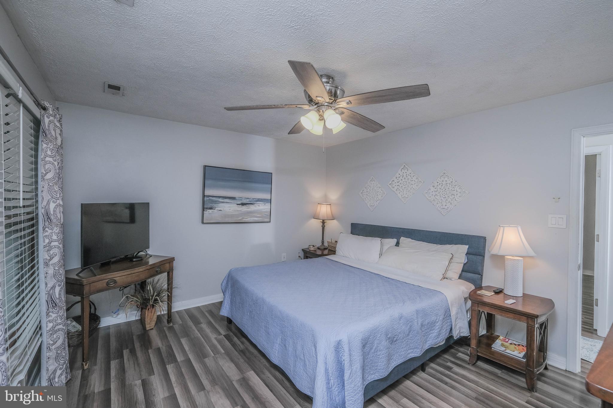 LAKE HOLIDAY ESTATES - Residential