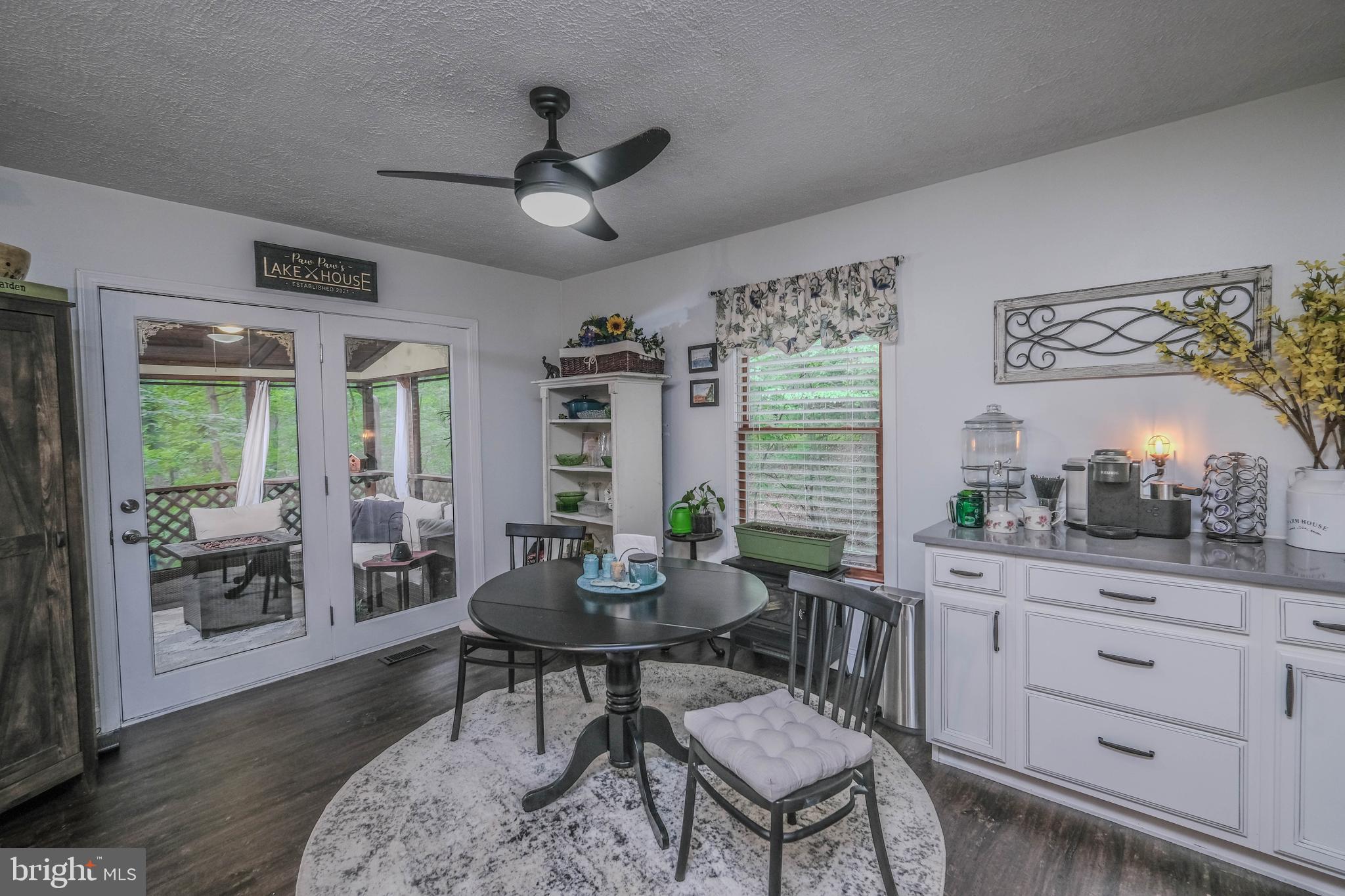 LAKE HOLIDAY ESTATES - Residential