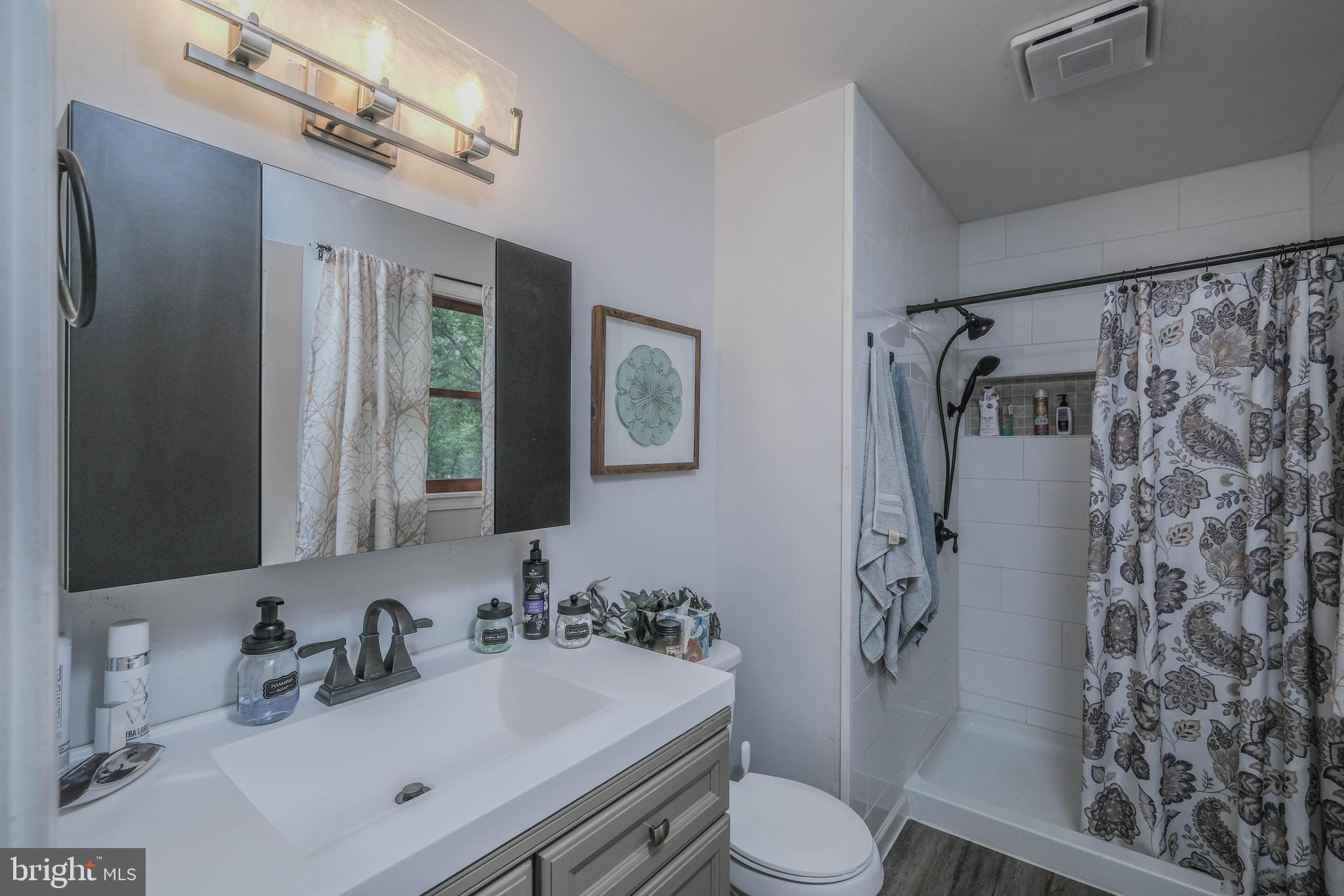 LAKE HOLIDAY ESTATES - Residential