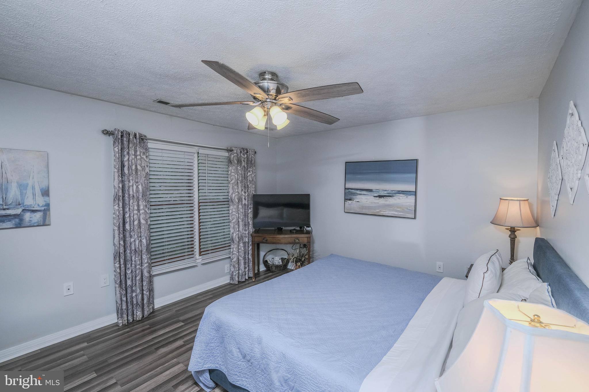 LAKE HOLIDAY ESTATES - Residential