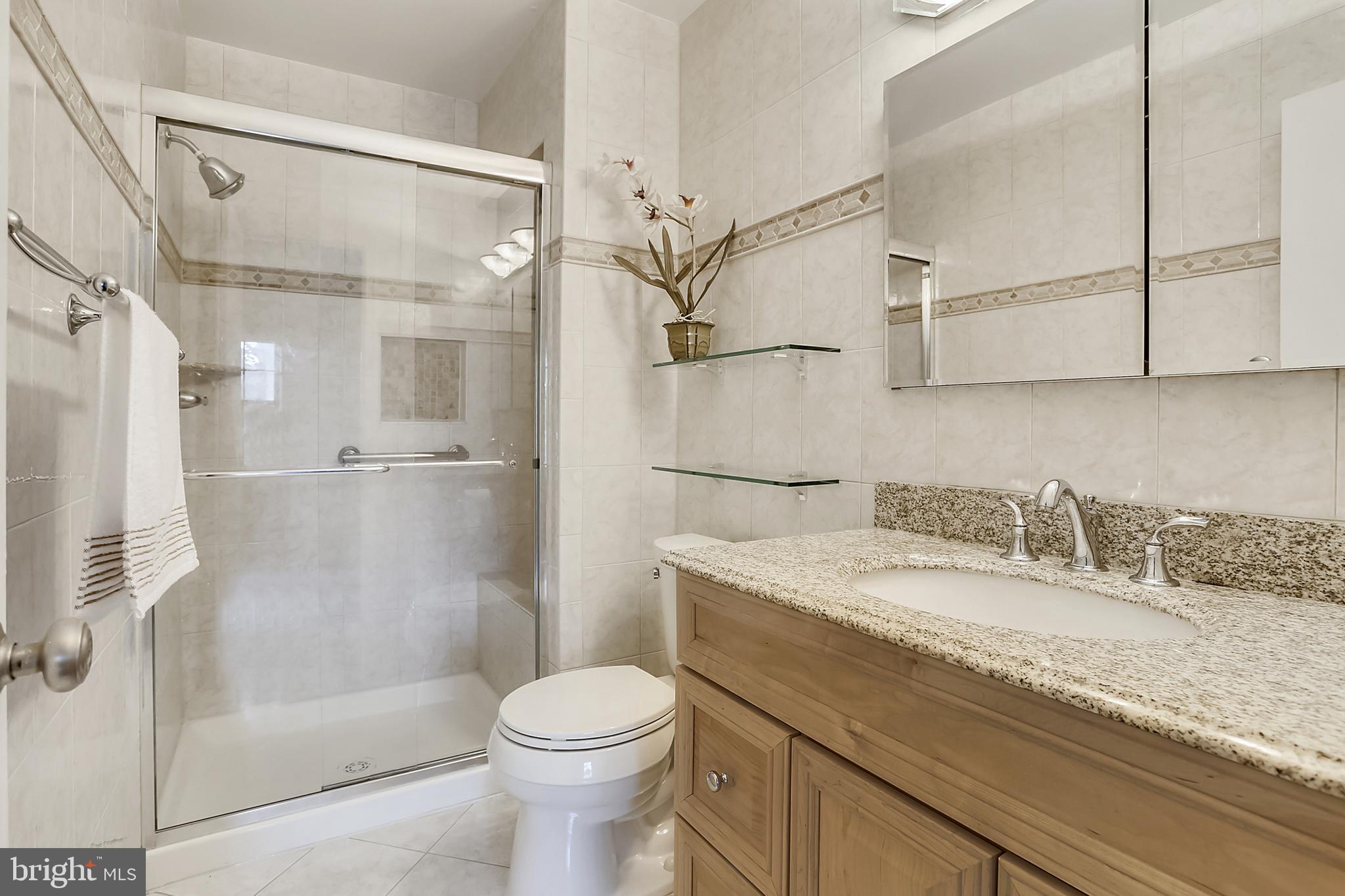 WESTLAKE TERRACE - Residential Lease