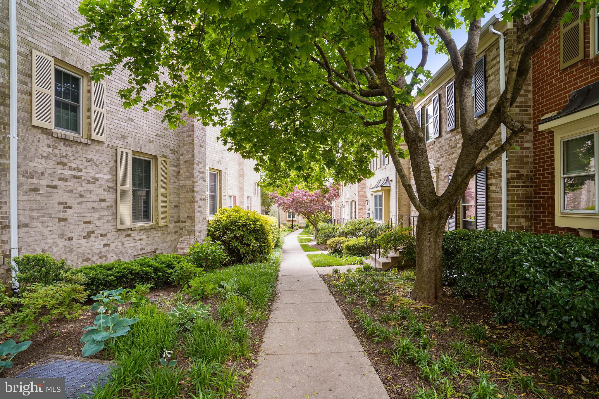 WESTLAKE TERRACE - Residential Lease