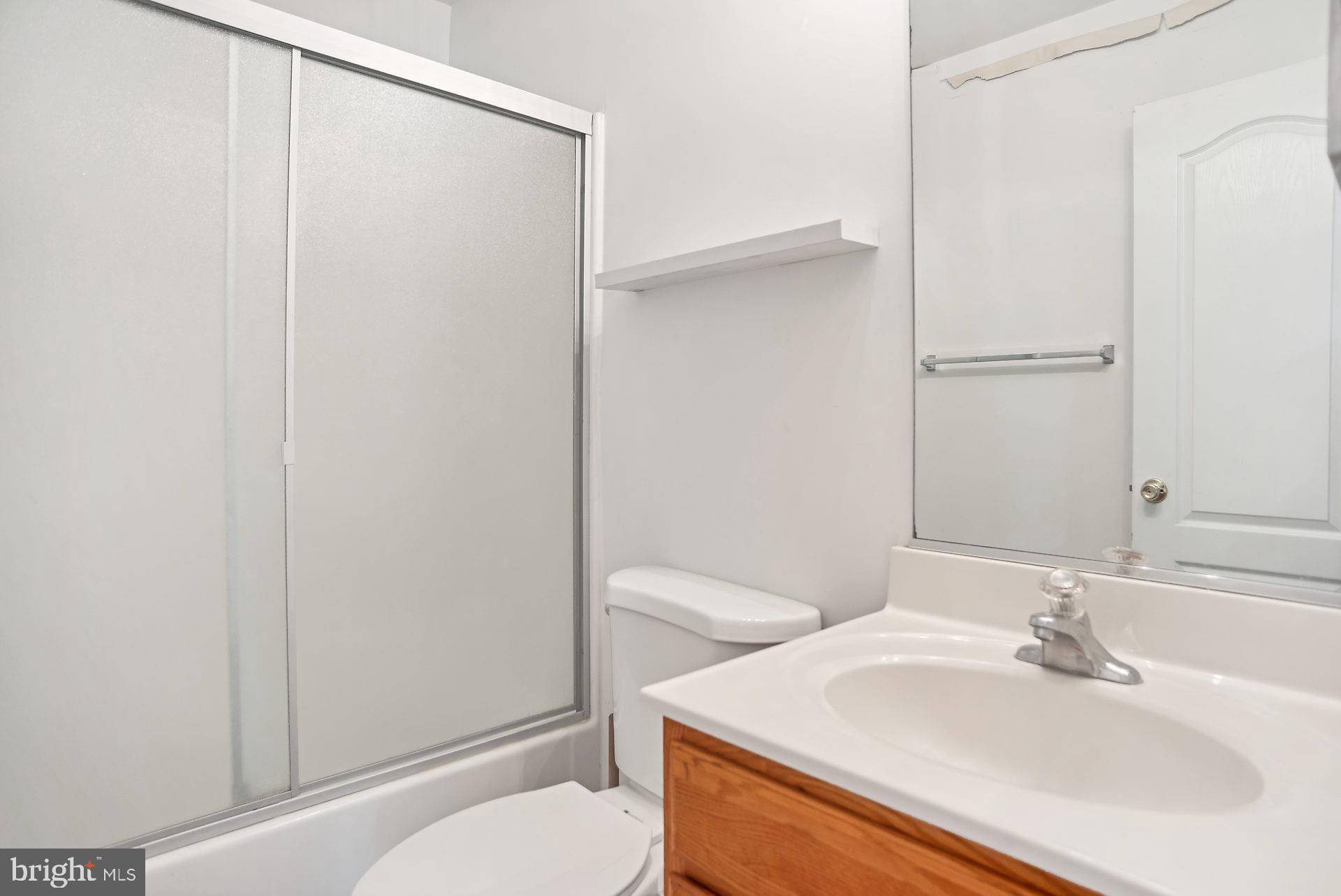 MALLARDS POND - Residential