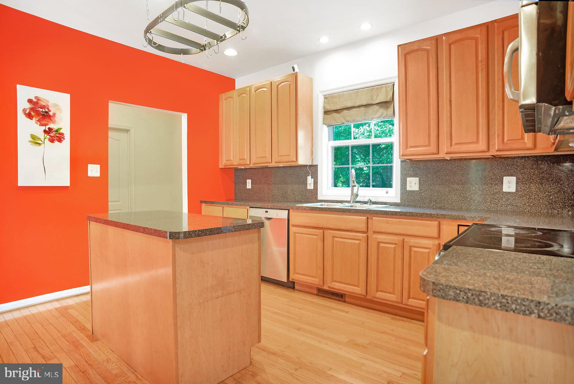 MALLARDS POND - Residential