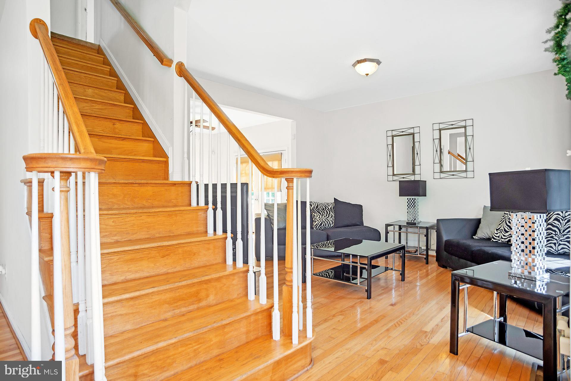 MALLARDS POND - Residential