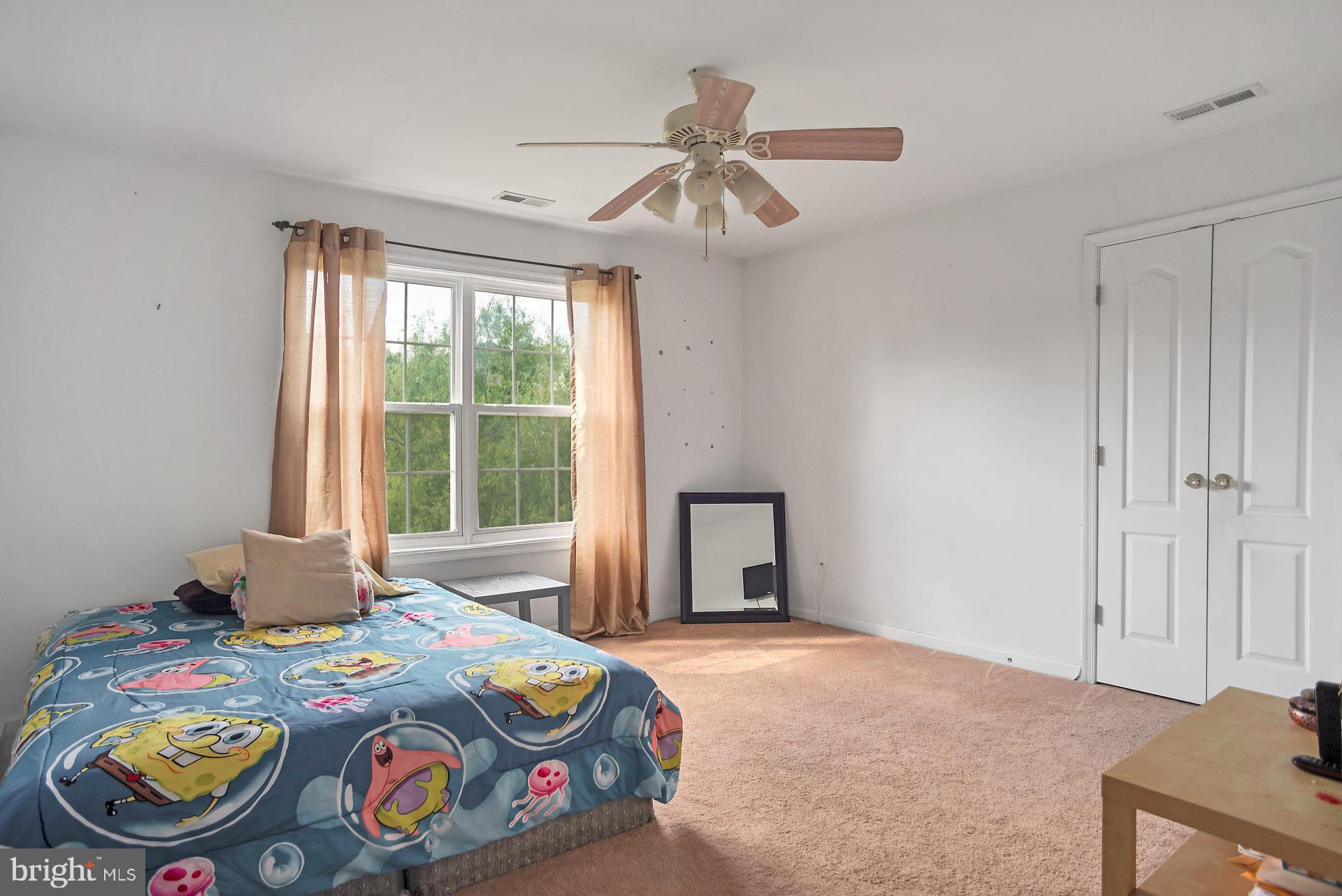 MALLARDS POND - Residential