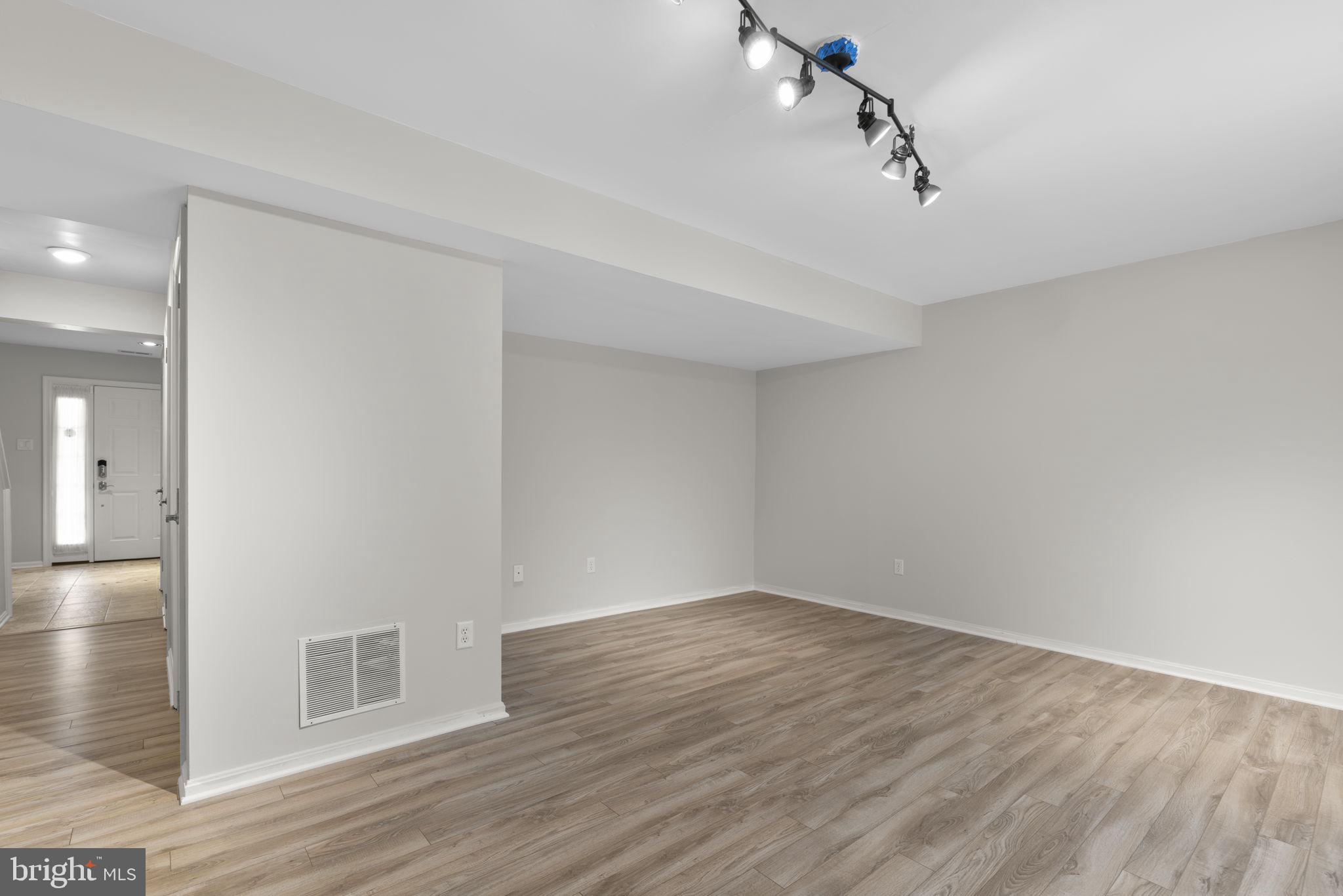 DORSEY HALL - Residential