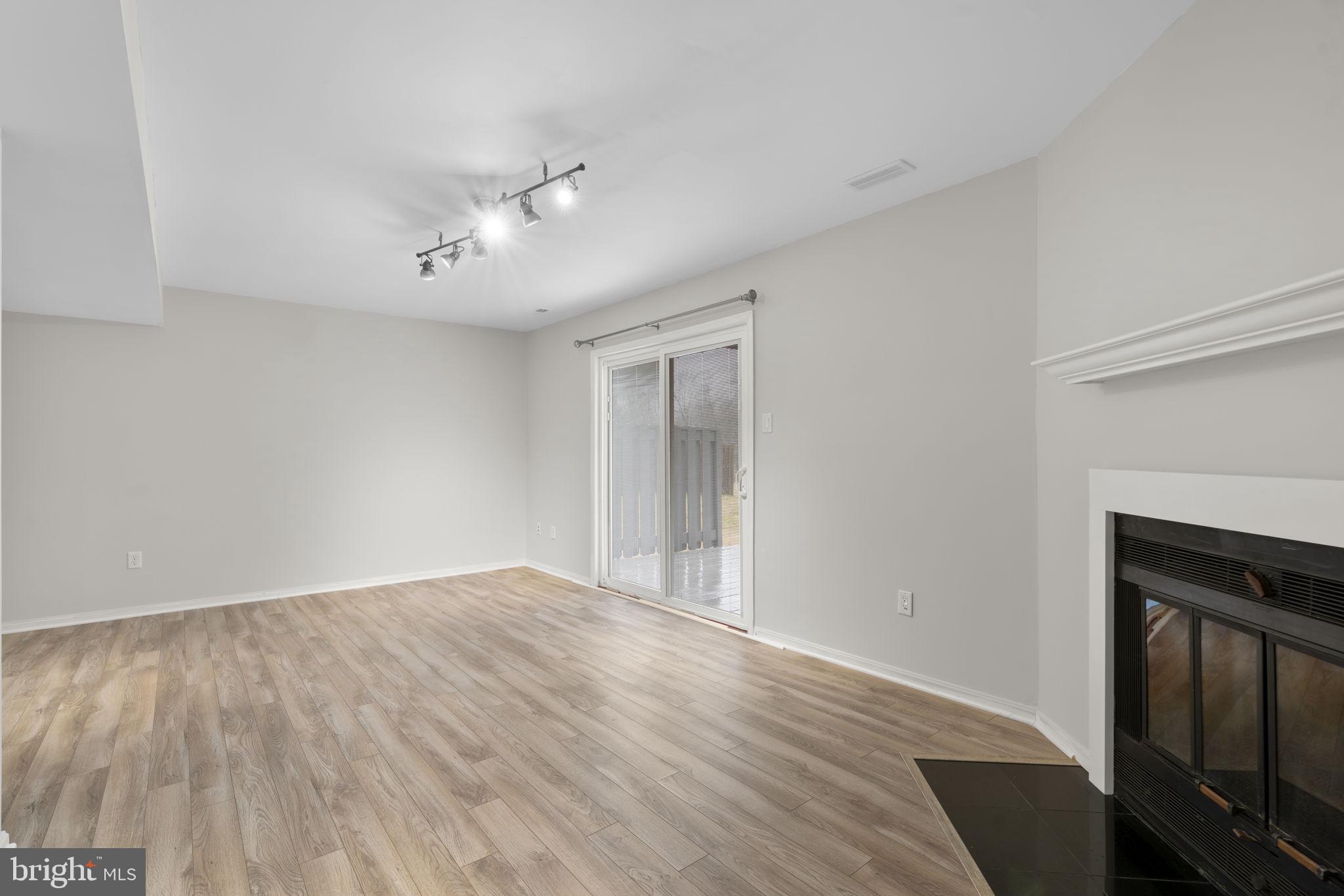 DORSEY HALL - Residential