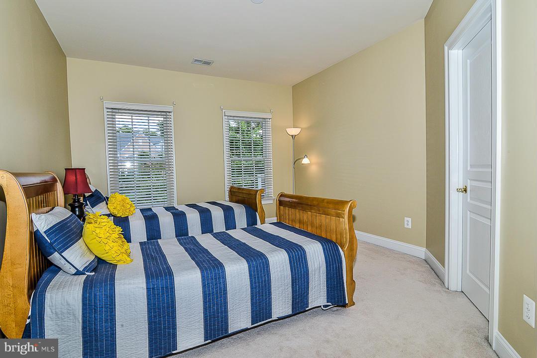 CEDAR CHASE - Residential