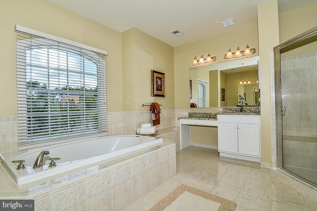 CEDAR CHASE - Residential